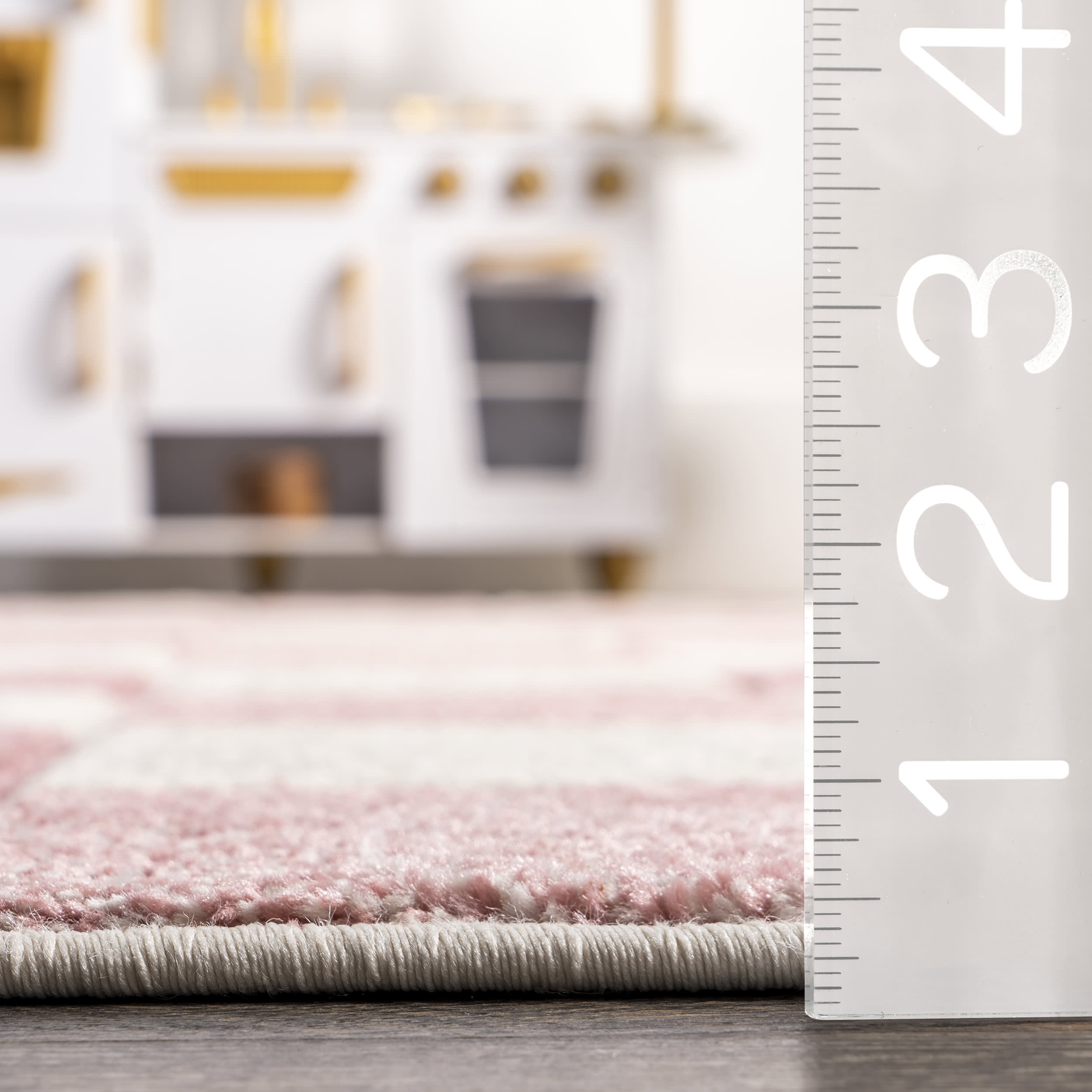 Alexie Two-Tone Checkered Area Rug - Soft Pink & White Geometric Pattern Non-Slip Living Room Carpet for Bedroom, Nursery & Dorm Decor
