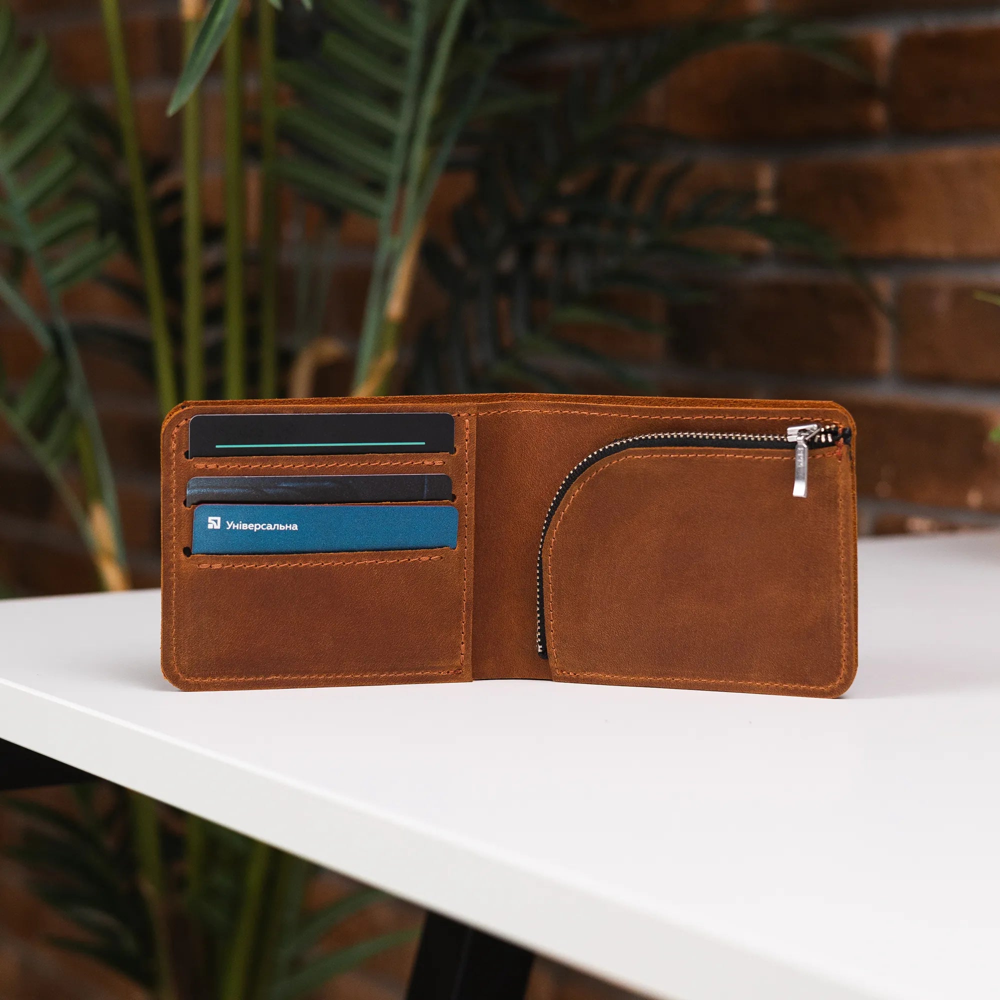 Personalized Leather Wallet for Men & Women - Custom Engraved RFID Blocking Bifold Wallet - Perfect Gift for Dad, Husband, Boyfriend - Ideal for Travel, Business & Everyday Use