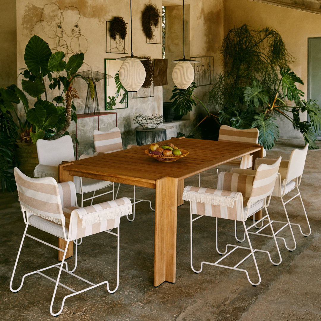 Modern Atmosfera Dining Table - Elegant Wooden Kitchen Table for 6-8 People, Perfect for Family Dinners & Entertaining Guests
