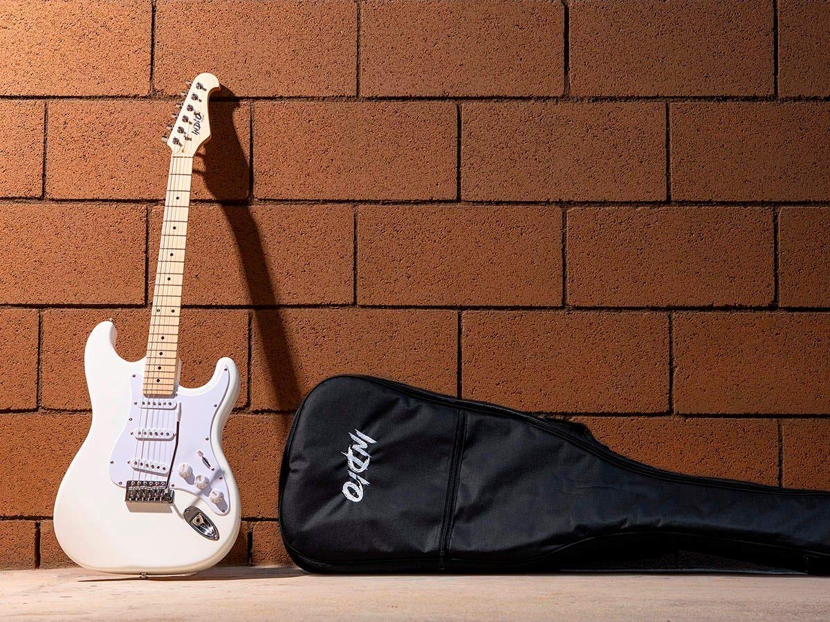 Monoprice Cali Classic Electric Guitar - White, 6-String Solid Body with SSS Pickups, Right-Handed Beginner Guitar with Gig Bag - Perfect for Practice, Recording & Live Performance - Indio Series