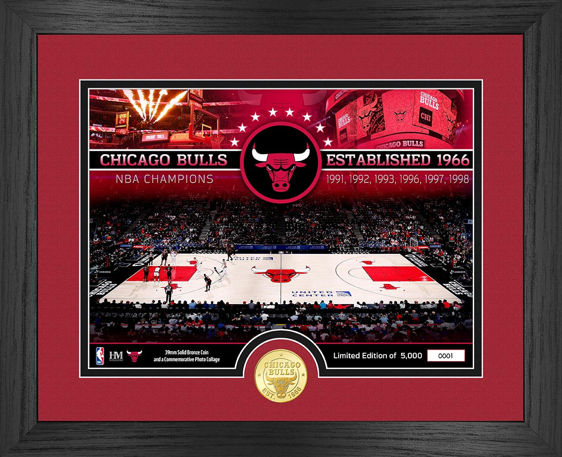 Chicago Bulls Bronze Commemorative Coin with Court Photo - Limited Edition NBA Collectible for Fans, Gifts, and Sports Memorabilia Display