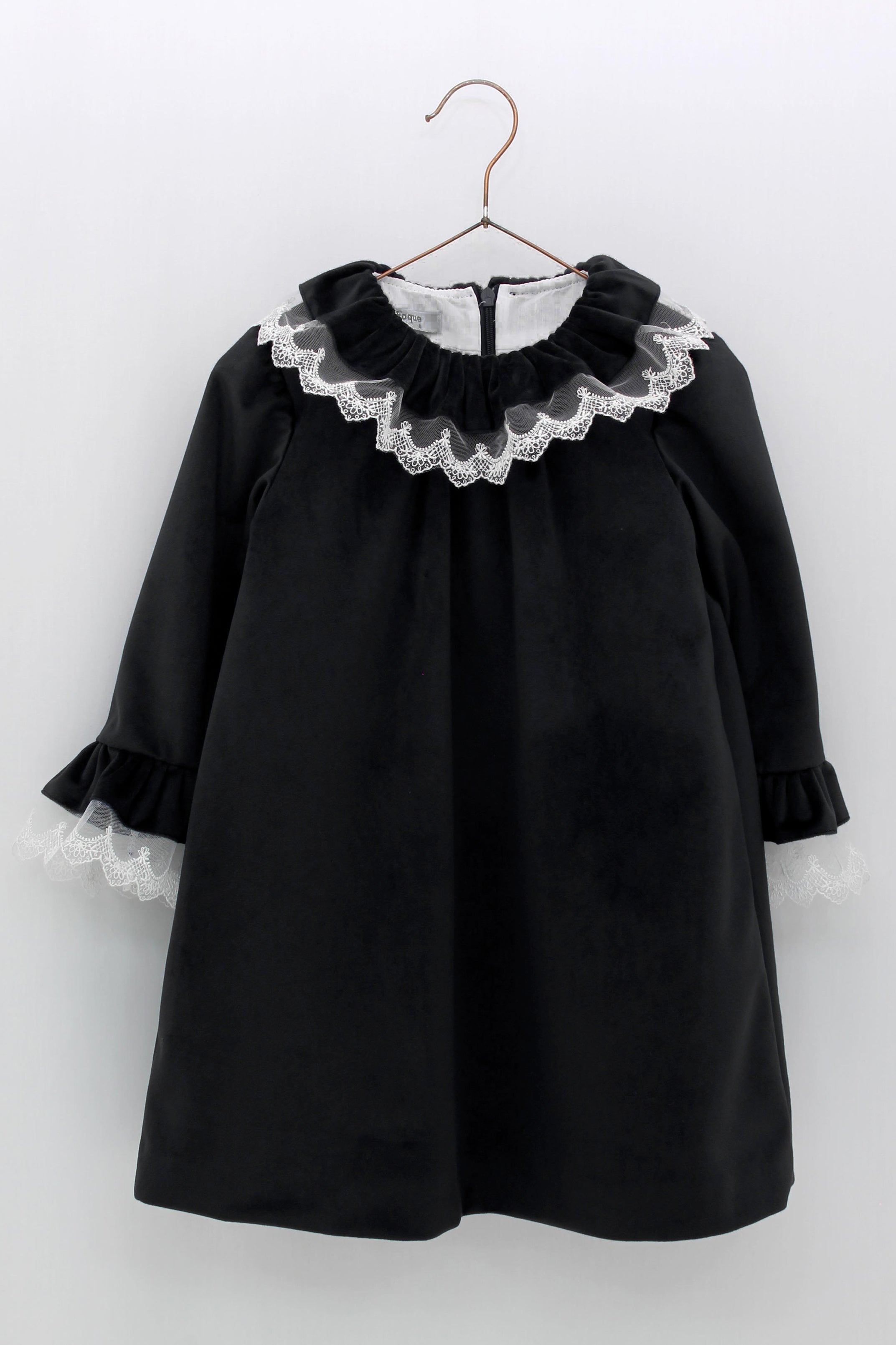 Elegant Black Velvet Dress for Women - Formal Evening Gown with Long Sleeves & High Neck | Perfect for Cocktail Parties, Weddings, and Holiday Events