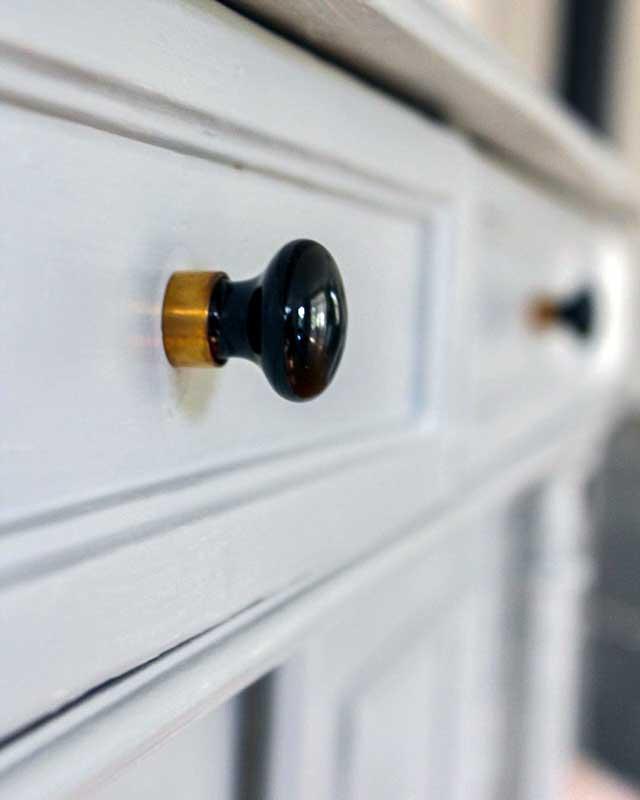 Knopp Porcelain Knob Black/Brass - Elegant Cabinet & Drawer Hardware for Home Decor