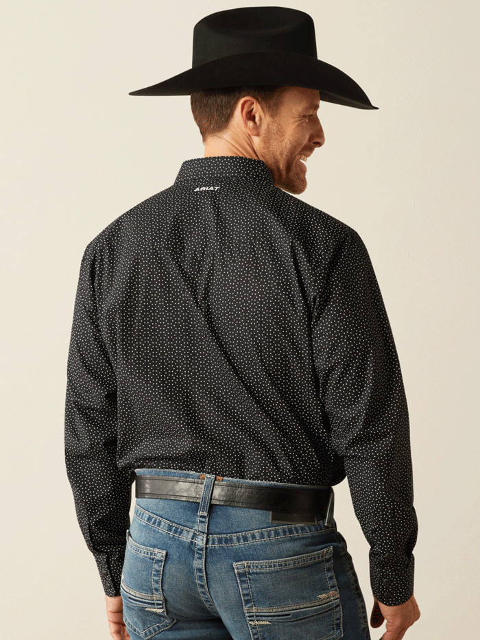 Ariat Men's Carmine Classic Fit Shirt - Black Western Style Button Down Shirt for Casual Wear & Outdoor Activities