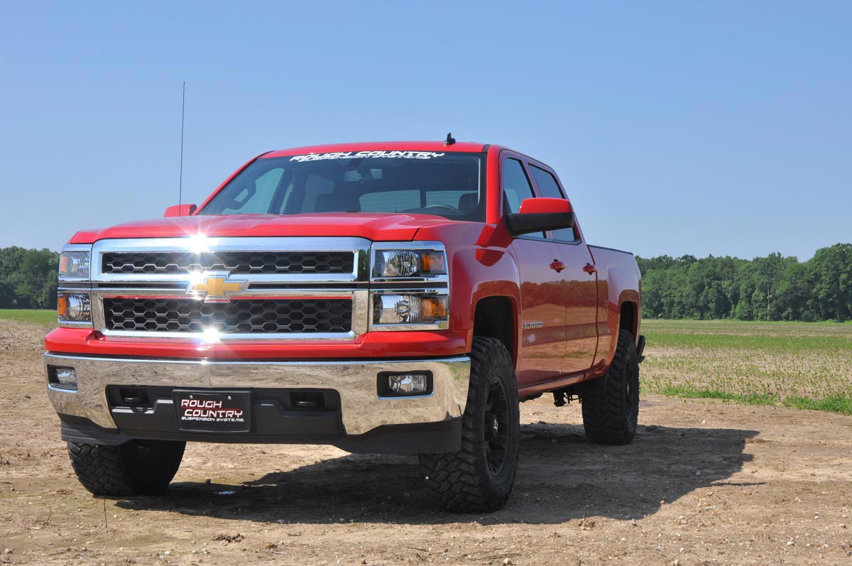 2.5 Inch Lift Kit for Chevy/GMC 1500 (2007-2018) - Heavy Duty Aluminum & Cast Steel Construction with N3 Strut - Off-Road Suspension Upgrade for Enhanced Ground Clearance & Performance