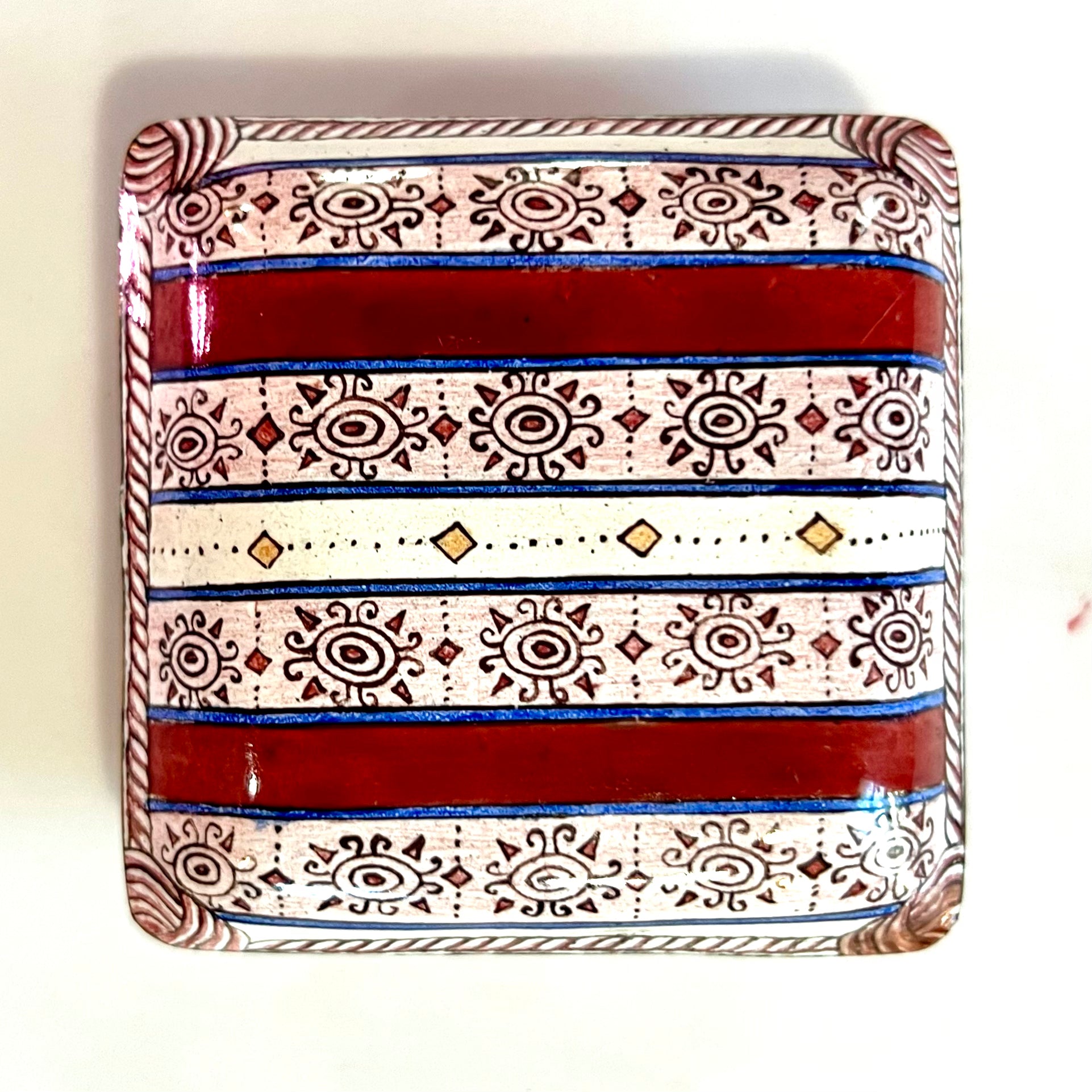 Luxury Surrey Pillow Box - Elegant Gift Packaging for Jewelry, Candles & Small Gifts | Perfect for Weddings, Birthdays & Special Occasions