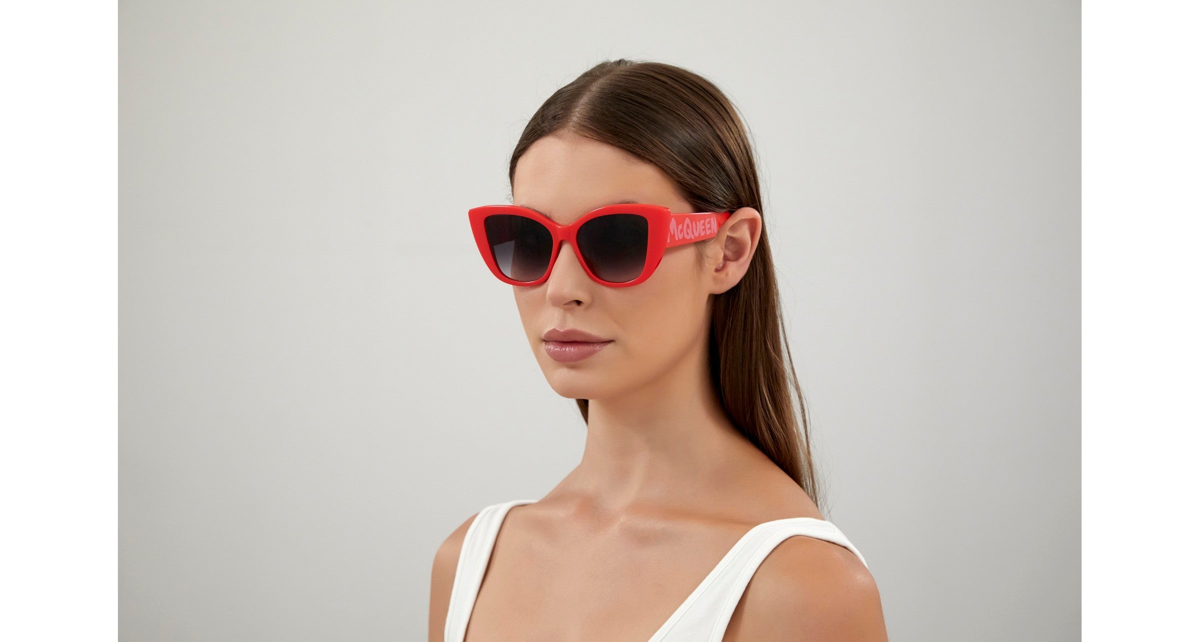 Alexander McQueen AM0347S Sunglasses - Luxury Designer Shades for Women & Men, UV Protection, Stylish & Elegant - Perfect for Outdoor Activities, Travel & Fashion Statements