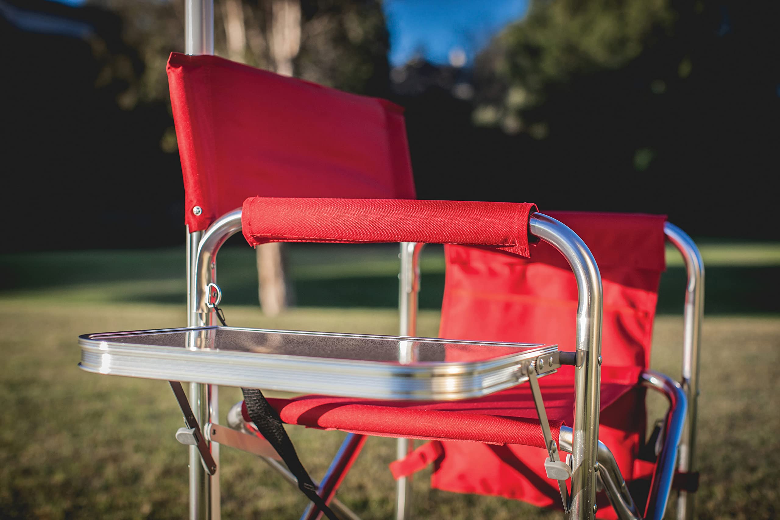 PICNIC TIME NHL Washington Capitals Folding Sports Chair with Side Table - Portable Beach & Camping Chair for Adults - Perfect for Tailgating, Outdoor Concerts & Backyard BBQs
