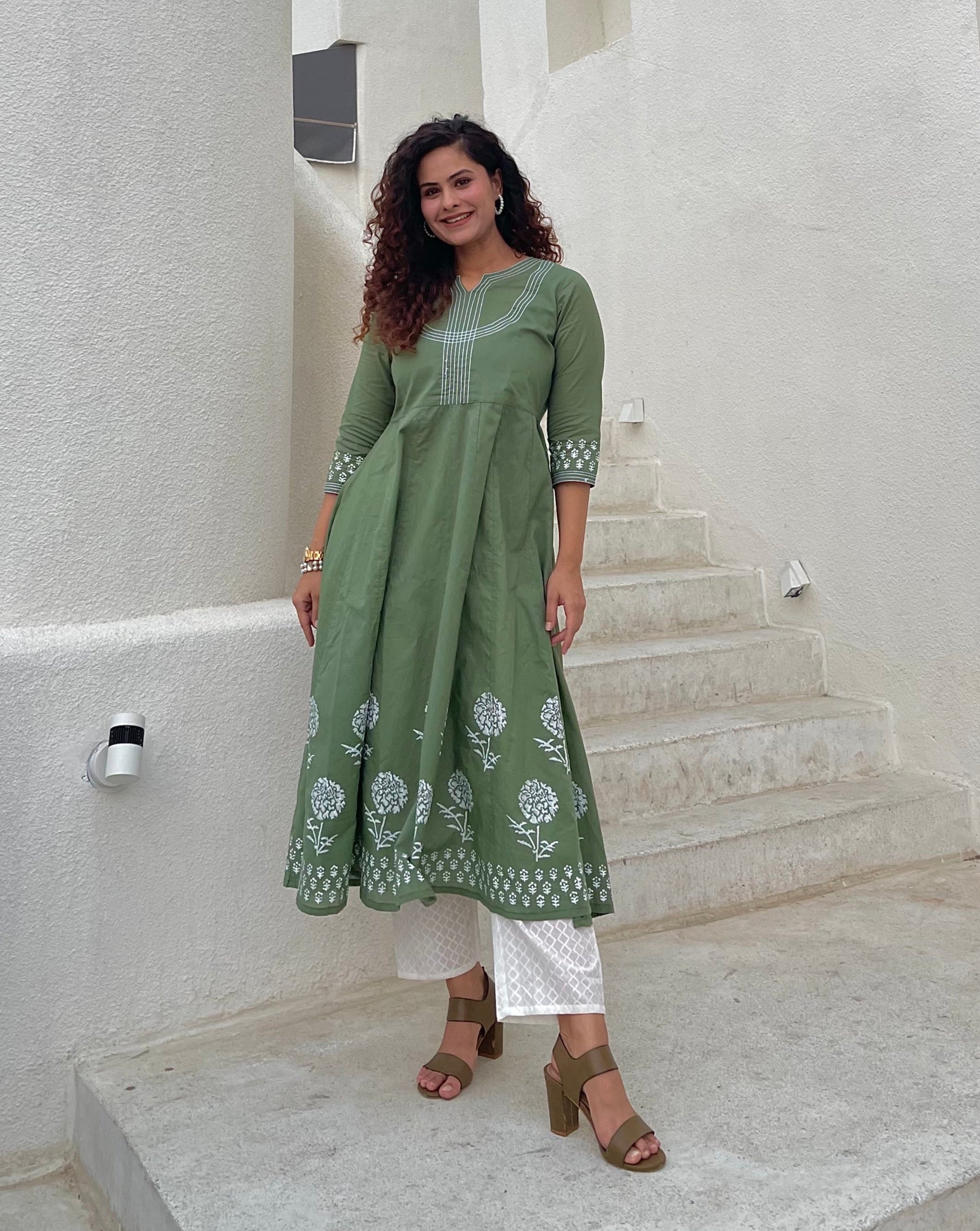 Stylish Green Anarkali Dress Kurta Set for Women | Traditional Indian Ethnic Outfit | Perfect for Festivals, Weddings & Special Occasions