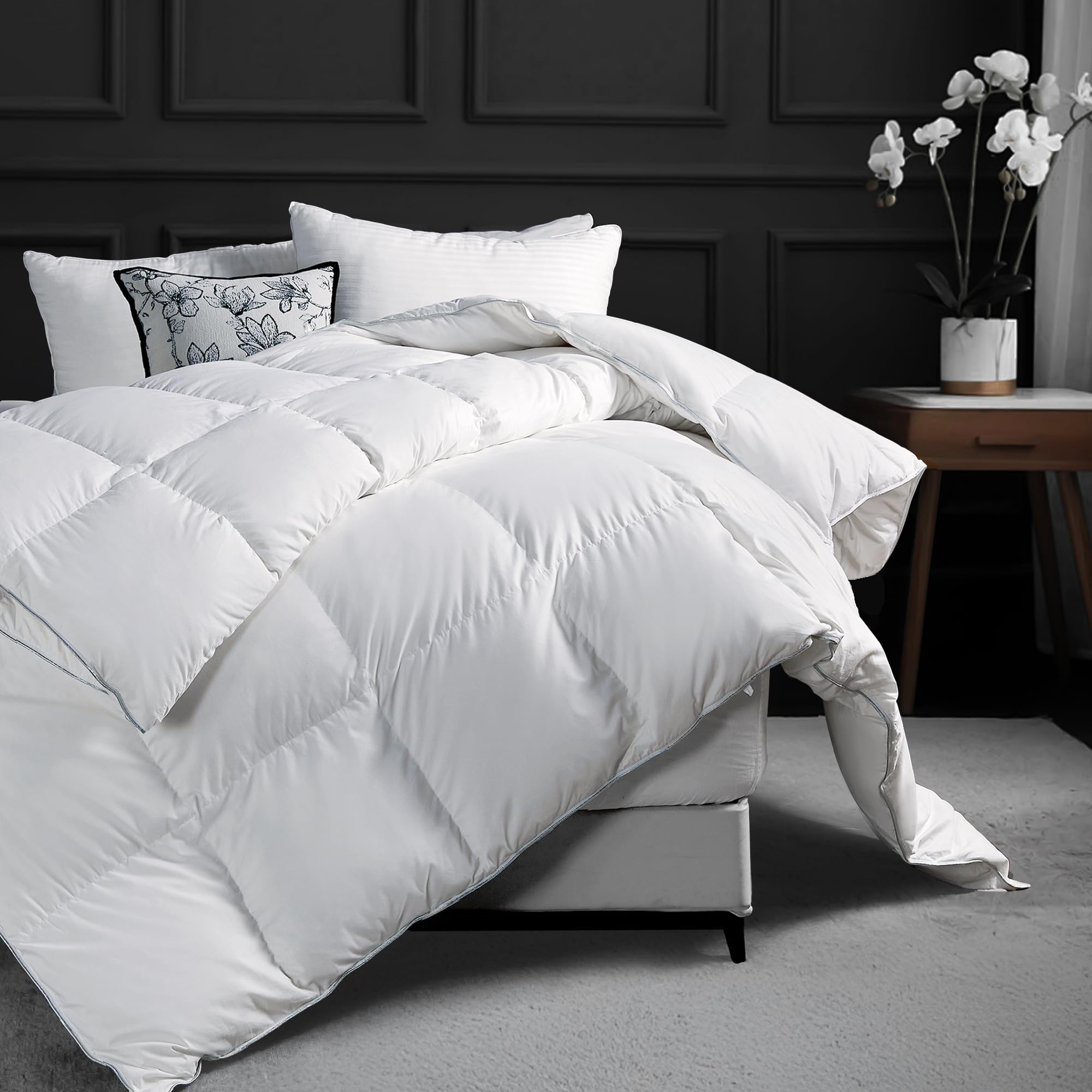 Premium Queen Size Feather Down Comforter - All Seasons Fluffy Duvet Insert with High Fill Power | Ultra-Soft Blend Cover | 90x90 Inches White | Perfect for Cozy Bedroom, Guest Room & Luxury Hotel Style Comfort