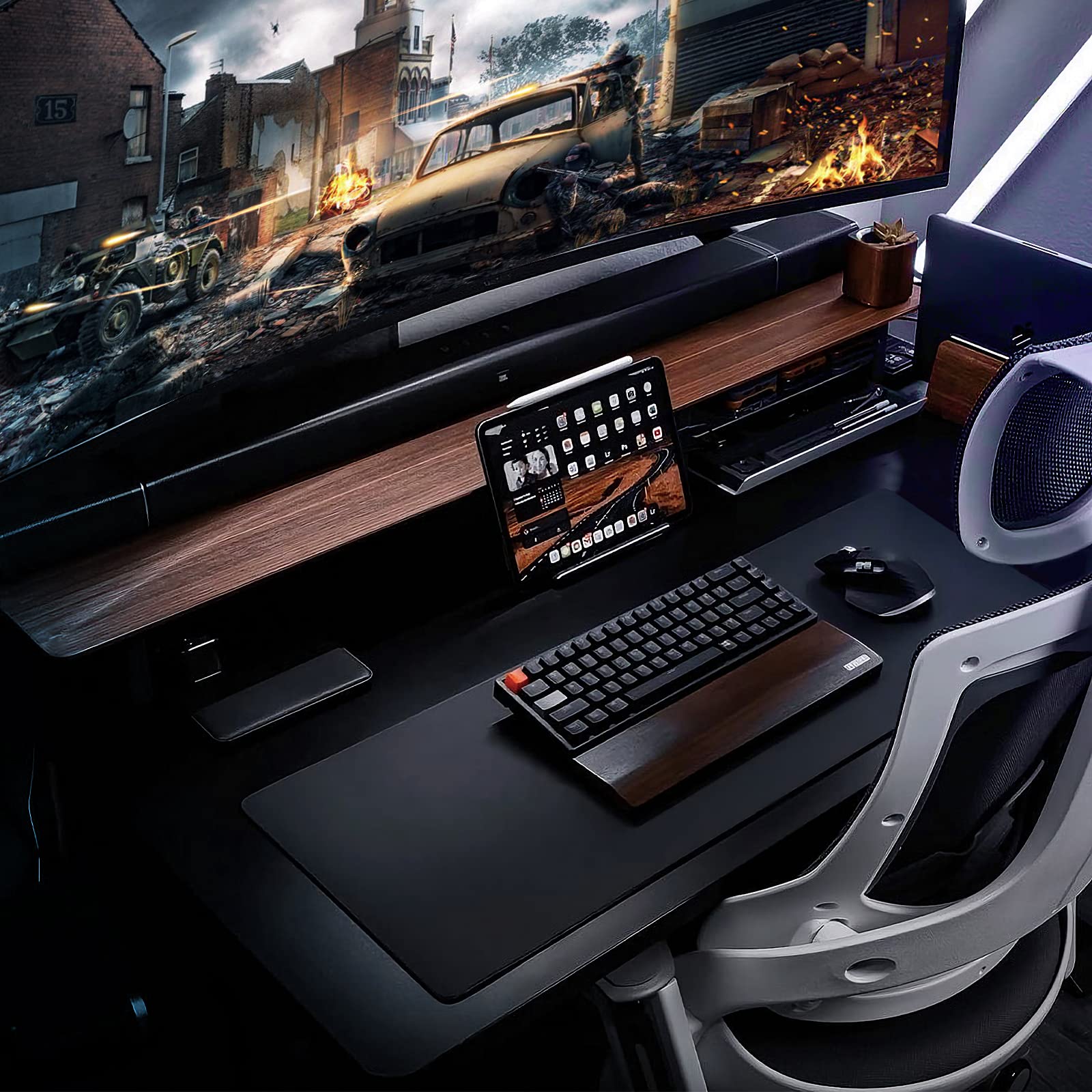 ETZ Large Gaming Mouse Pad - 31.5 x 11.8 Inches Extended Mouse Mat with Stitched Edges, Non-Slip Rubber Base, Waterproof & Washable Desk Pad for PC, Laptop, Gaming & Office Use - Black