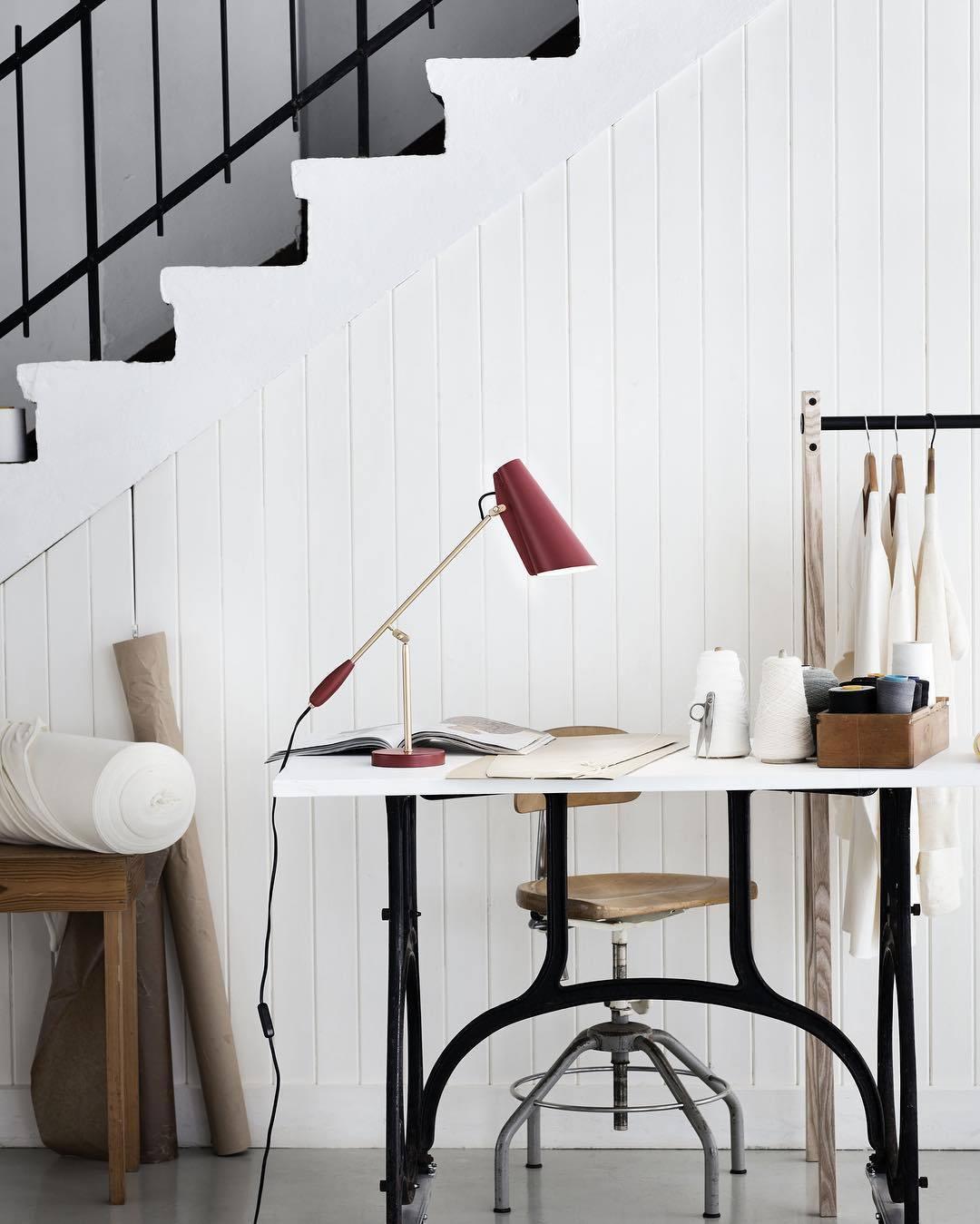 Modern Birdy Table Lamp - Adjustable LED Desk Light for Home Office, Bedroom & Study - Perfect for Reading, Working & Decor