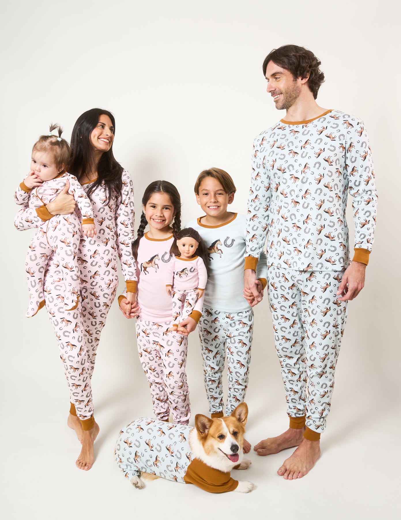 Matching Family Pajamas Set for Women Men Kids - Cozy Christmas Holiday Pajama Outfits for Family Photos, Sleepwear & Matching Couple Pajama Sets - Perfect for Family Gatherings, Christmas Morning & Cozy Nights
