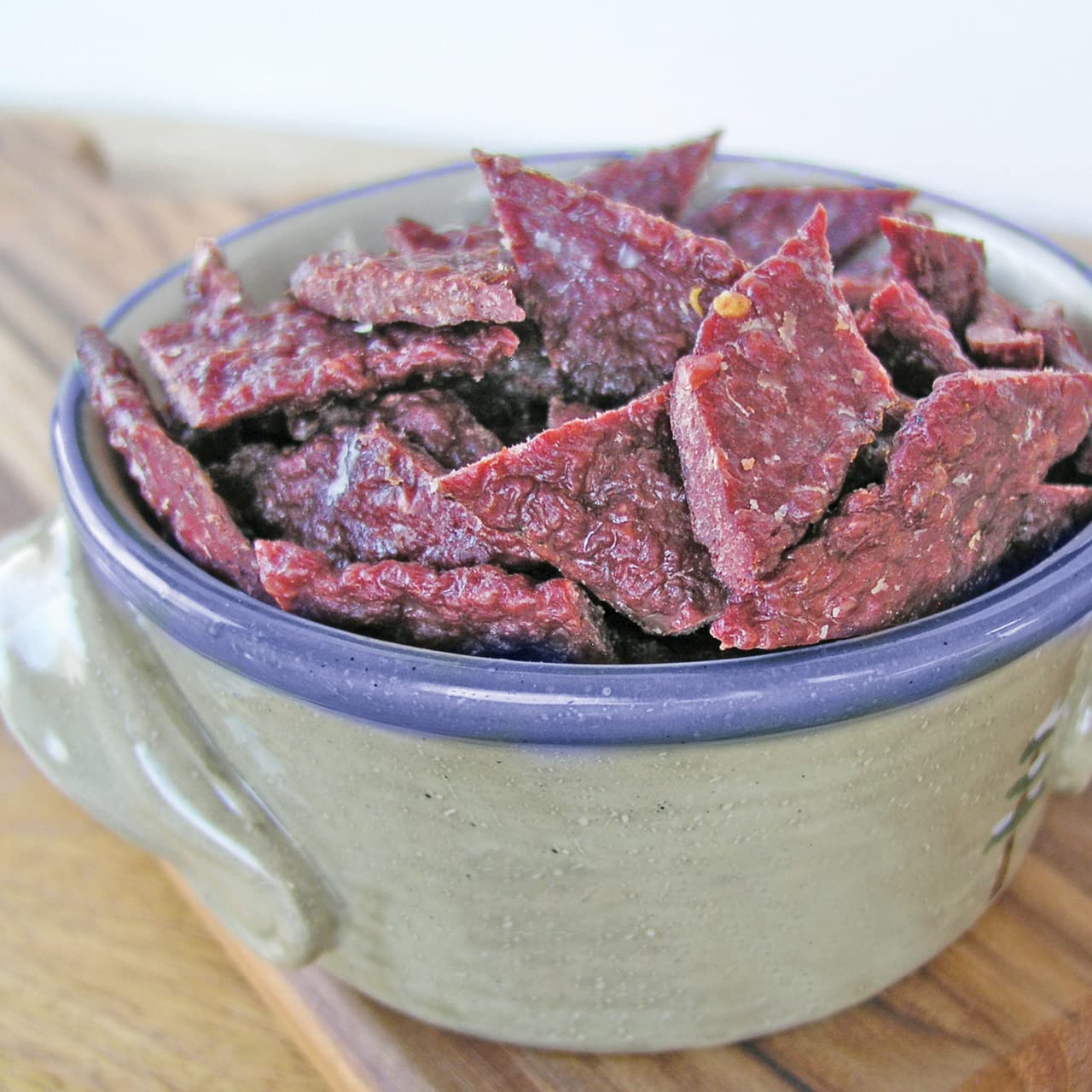 Hi Mountain Jerky Seasoning and Cure Kit - Original Blend for Homemade Beef, Deer, Elk & Venison Jerky | Season Up to 15lbs of Meat | Perfect for Camping, Hiking & Outdoor Adventures (1 Box)