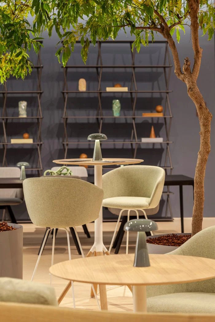 Lapalma S472 Glove Stool - Modern Adjustable Bar Stool for Kitchen, Dining & Living Room - Ergonomic Design for Comfortable Seating