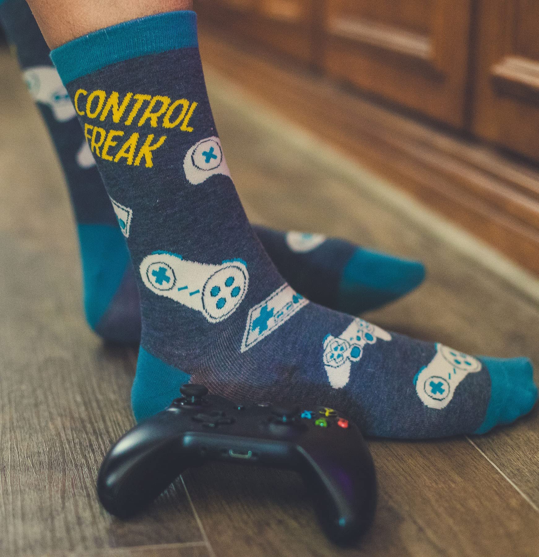 Funny Video Game Socks for Men - Cool Gamer Footwear with Cartoon Designs - Perfect for Gaming Sessions, Esports Tournaments & Geek Gifts