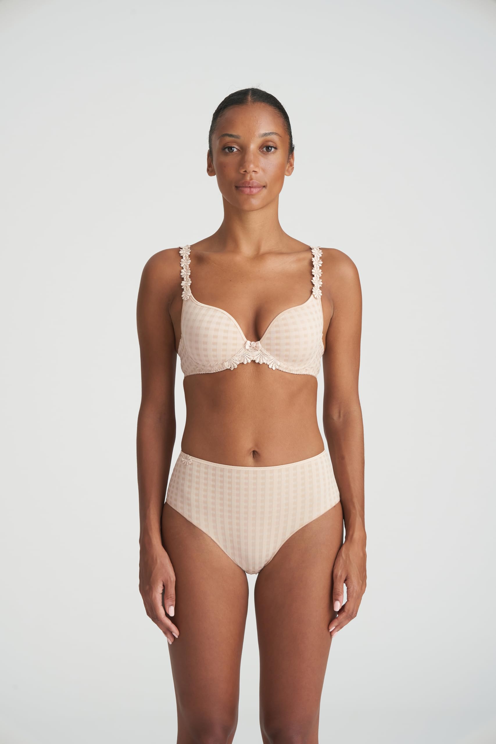 Avero Convertible T-Shirt Bra - Wireless Comfort, Seamless Design, Adjustable Straps (Cafe Latte, 34B) | Perfect for Everyday Wear, Workouts & Layering Under Clothes