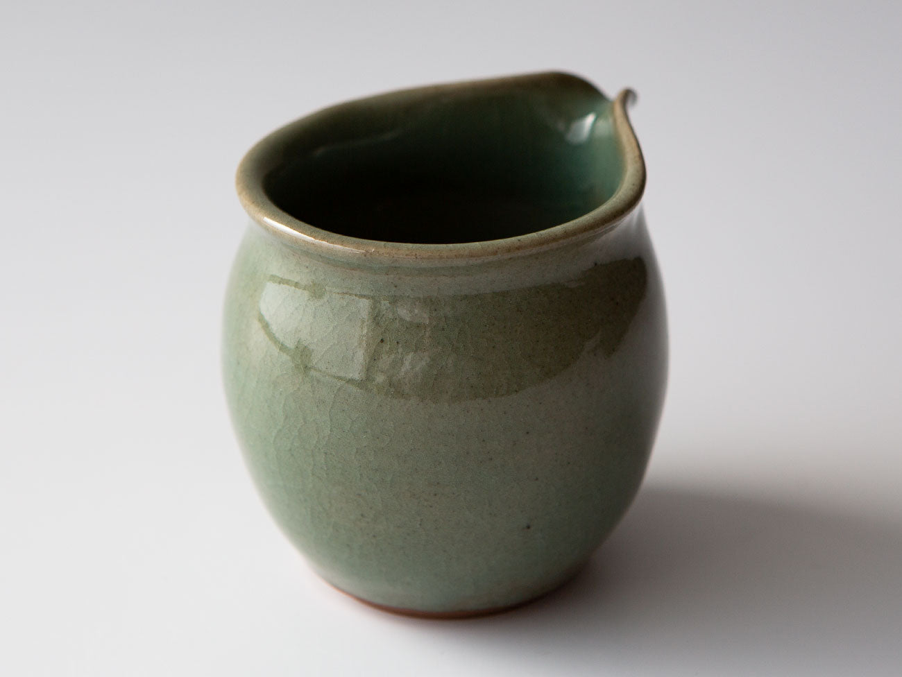 Premium Celadon Glazed Ceramic Server Bowl - Elegant Serving Dish for Salads, Pasta, and Appetizers - Perfect for Dinner Parties, Entertaining, and Home Decor