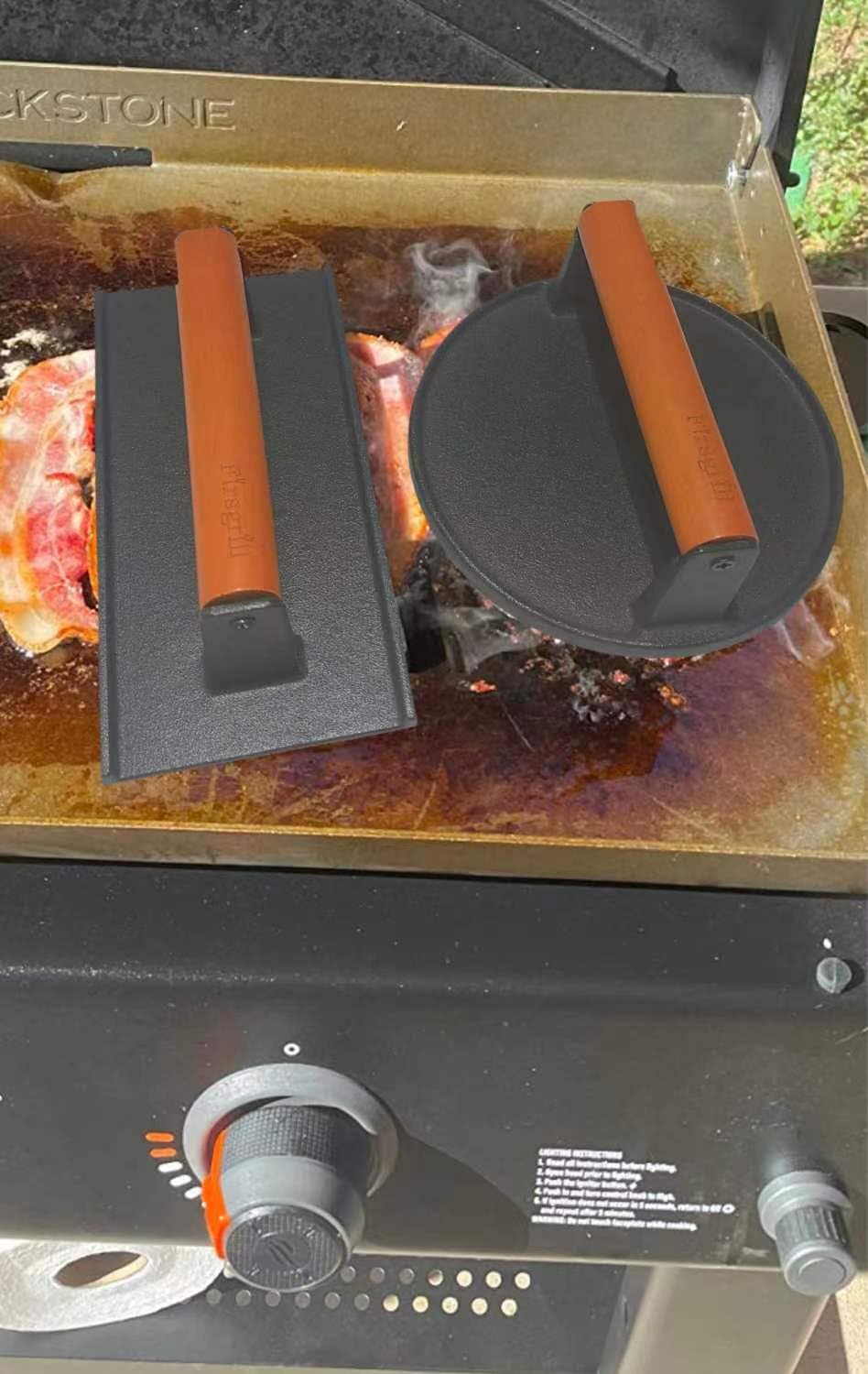 Heavy Duty Cast Iron Grill Press with Wooden Handle - Round Flat Bottom for Burgers, Steaks & Paninis - Perfect for BBQ, Griddle & Stovetop Cooking