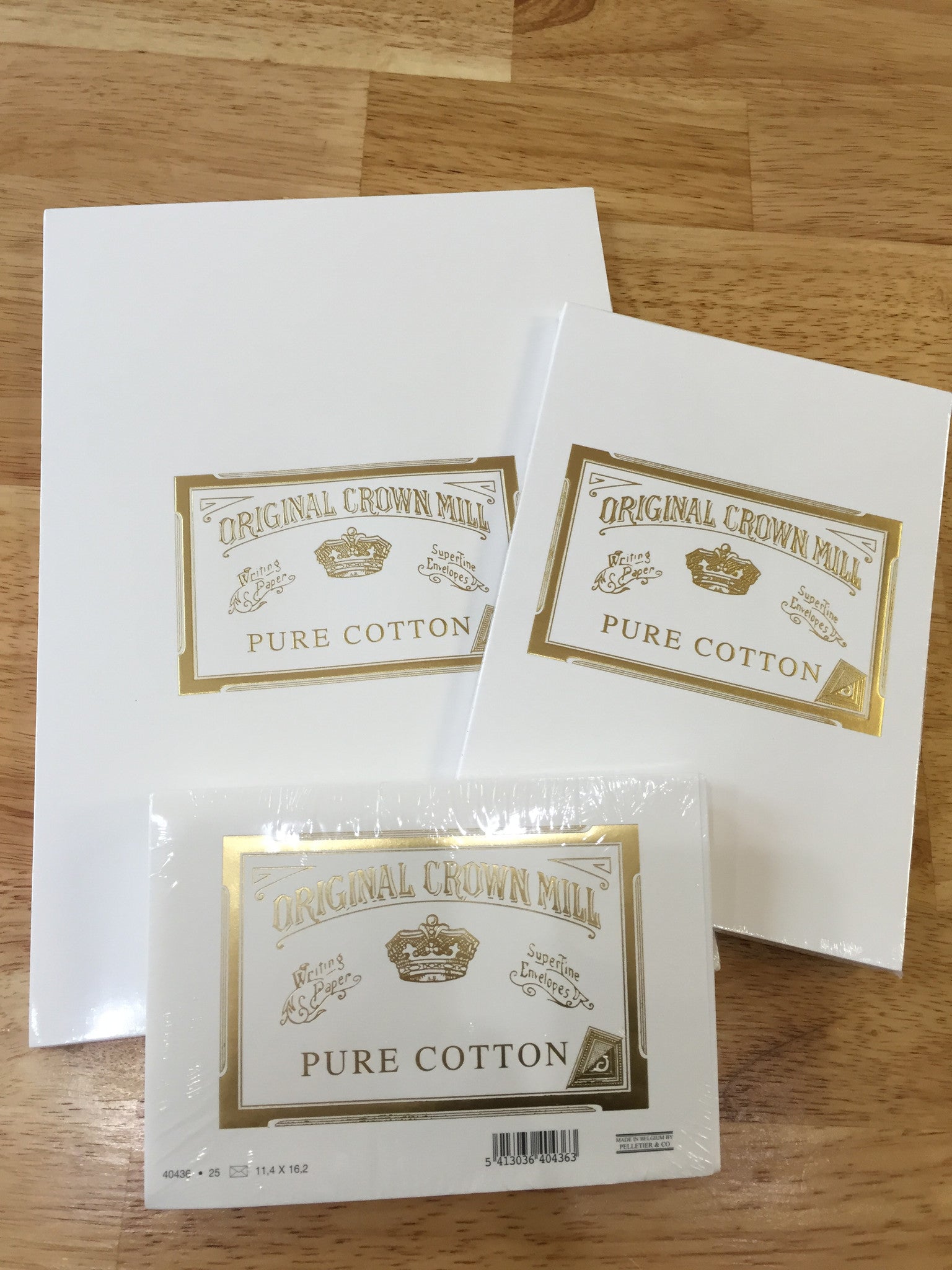 Original Crown Mill 100% Pure Cotton Paper - Premium Stationery for Letter Writing, Calligraphy & Crafting - Perfect for Wedding Invitations, Greeting Cards & Art Projects