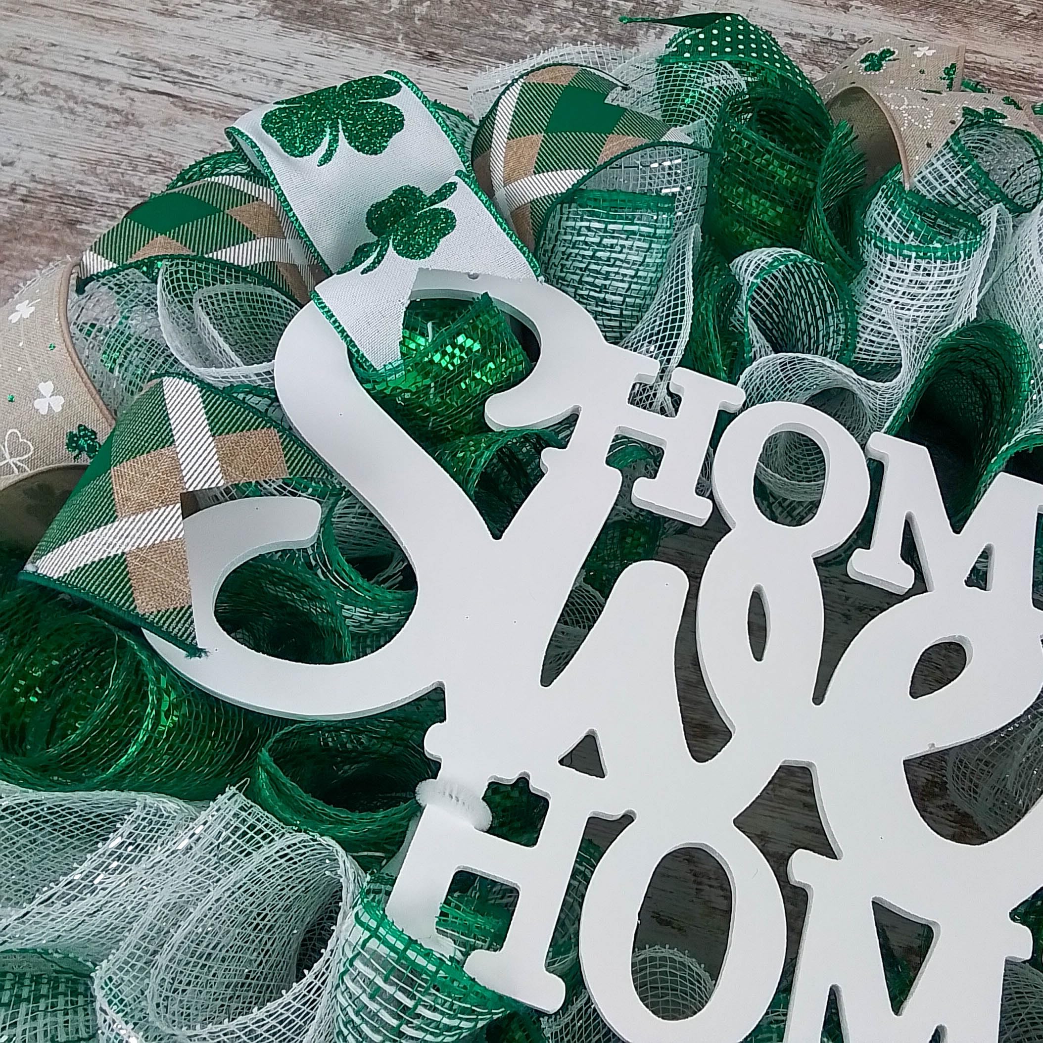 St. Patrick's Day Wreath - Green & White Clover Shamrock Door Hanging Decor for Home - Perfect for Front Door, Wall, Party & Festival Decoration