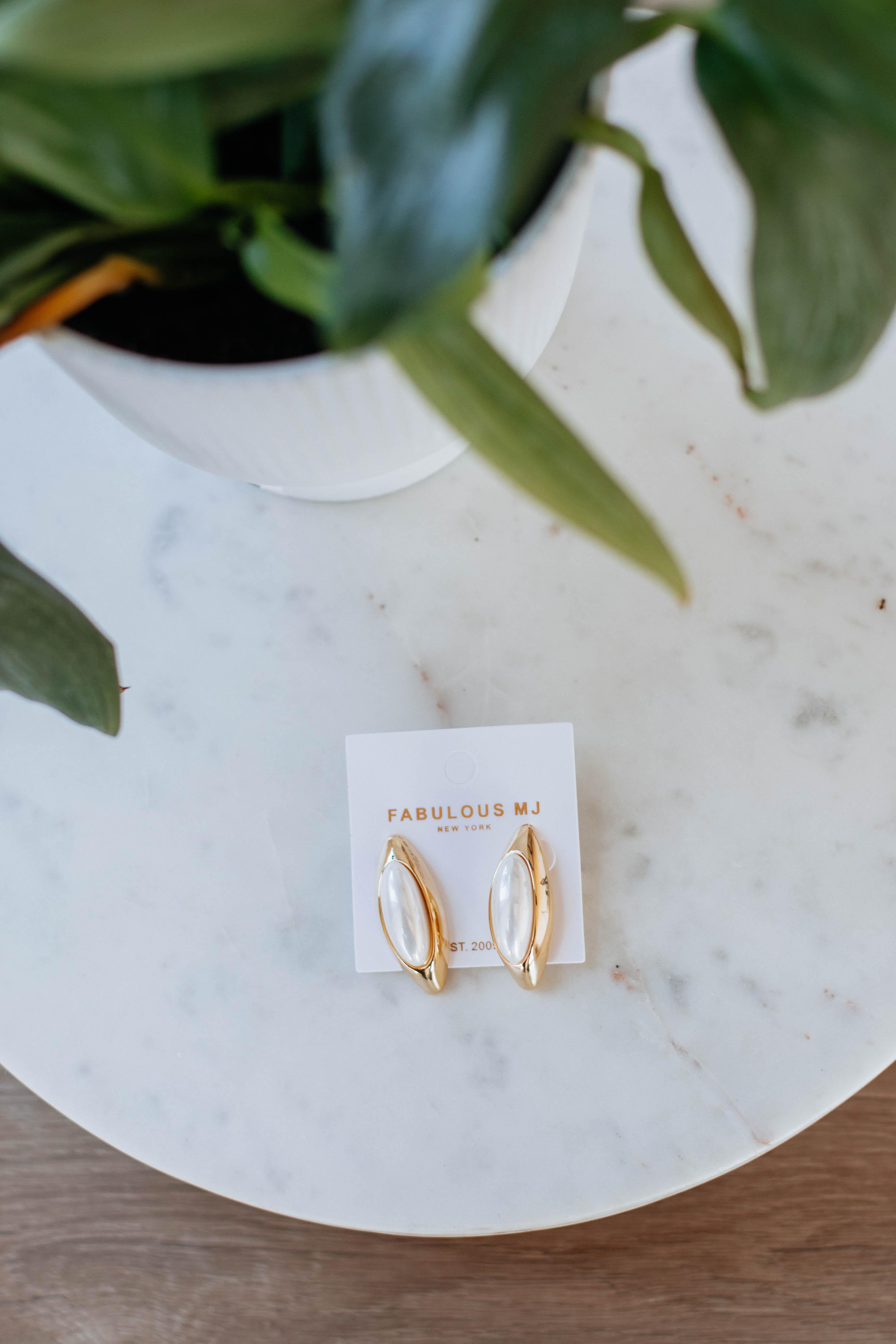 Klaudia Elegant Gold Hoop Earrings for Women - Trendy Fashion Jewelry Gift for Her - Perfect for Parties, Weddings & Everyday Wear