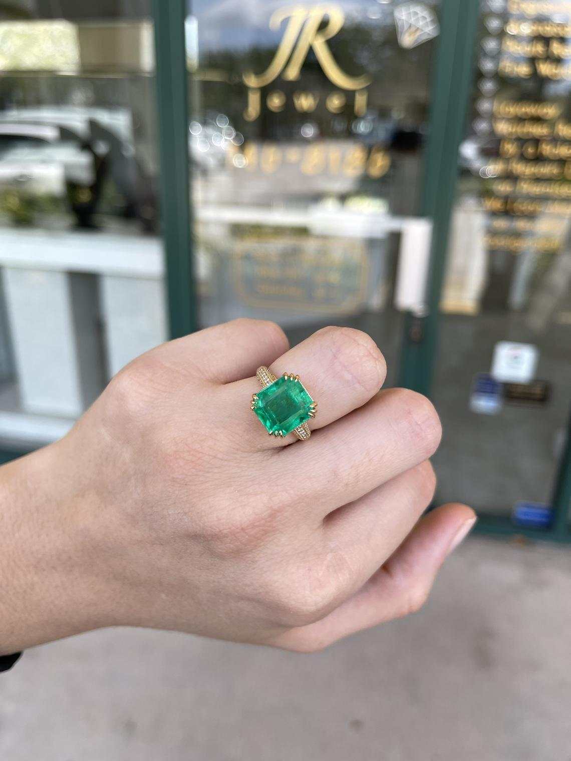 7.42tcw Emerald Solitaire Ring with Diamond Accents in 18K Gold - Elegant Statement Jewelry for Weddings, Parties & Special Occasions