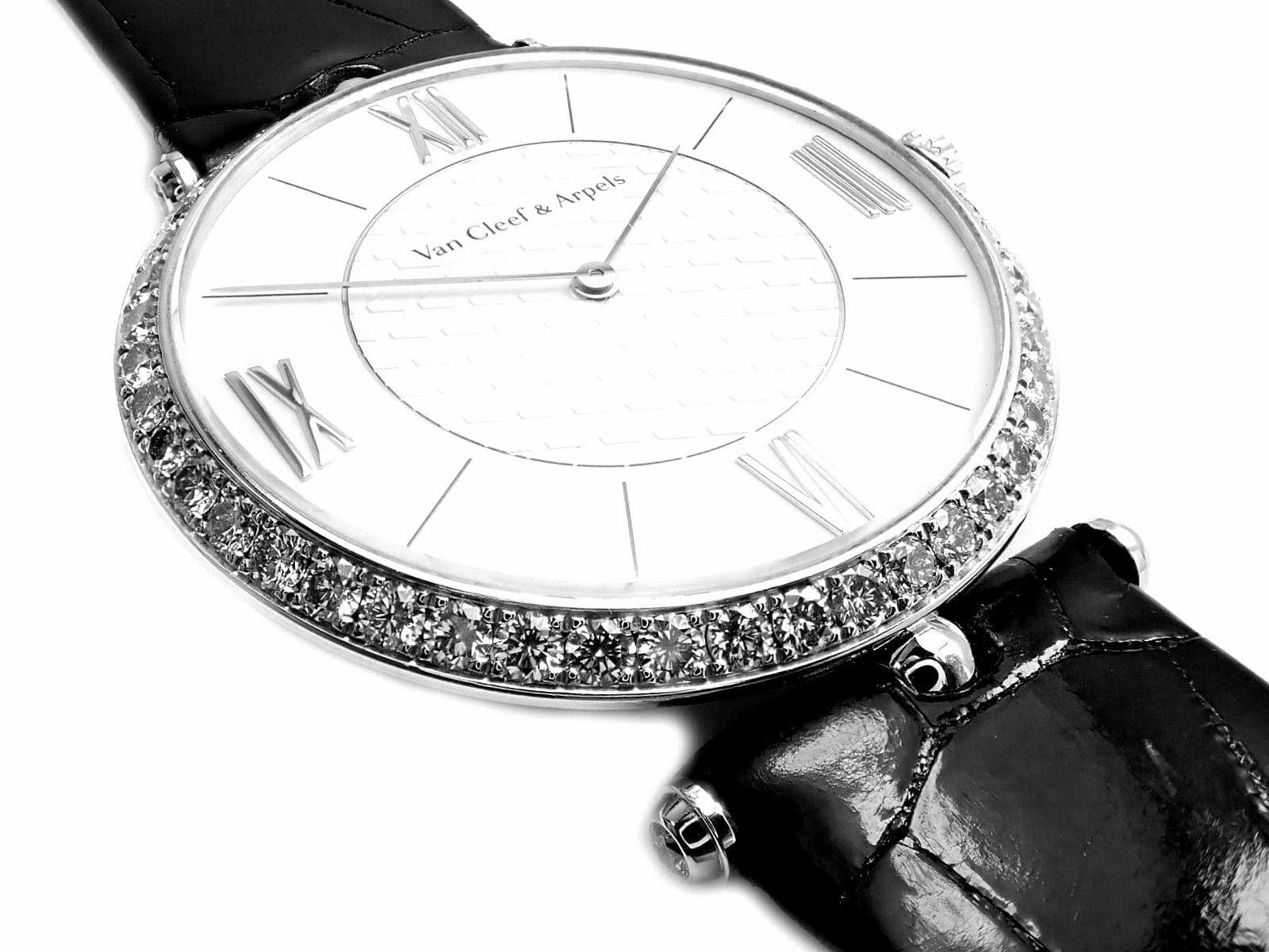Authentic Van Cleef & Arpels Pierre Arpels 18K White Gold Diamond 42mm Luxury Watch for Men - Perfect for Formal Events & Business Occasions