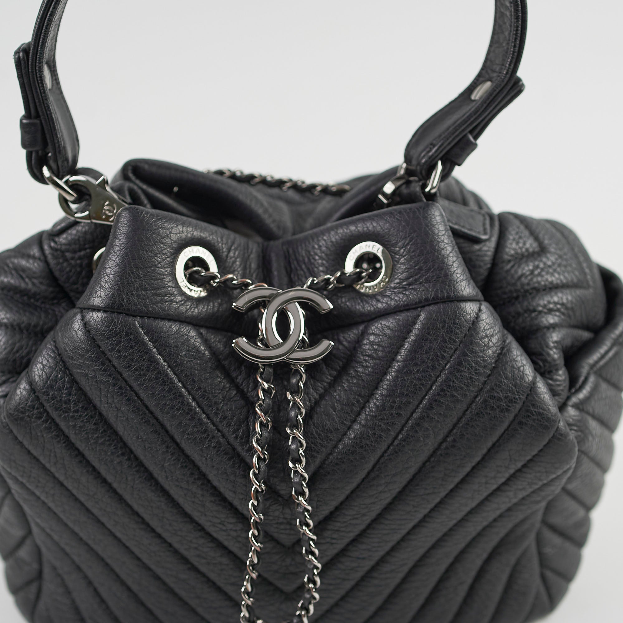Chanel Black Quilted Leather Bucket Bag 2023 Collection - Luxury Designer Handbag for Women, Perfect for Everyday Use & Special Occasions