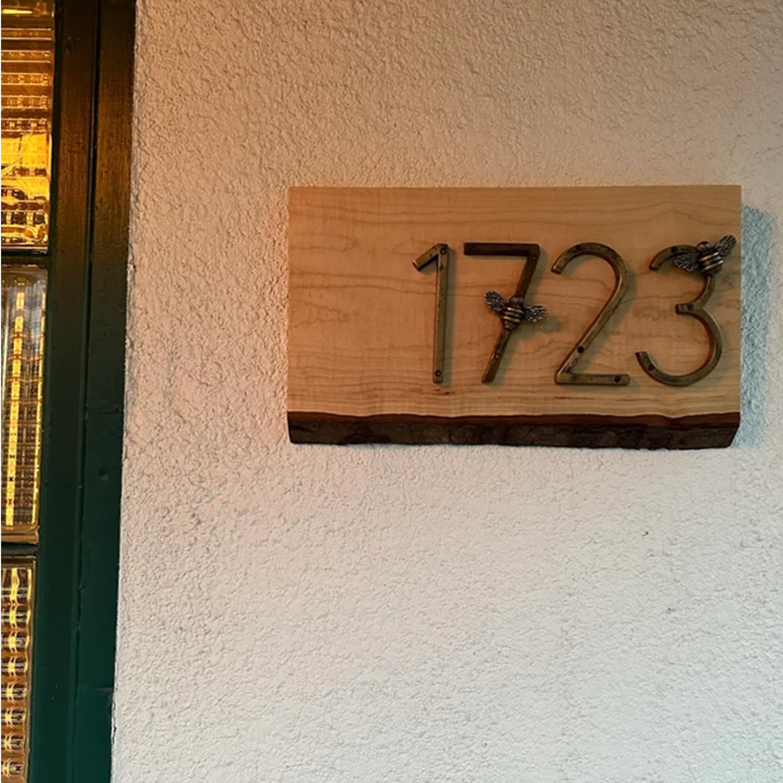 Cute Bronze Bee-Themed Metal House Number Sign 0-9 - Outdoor Address Plaque for Garden, Front Door & Mailbox Decoration