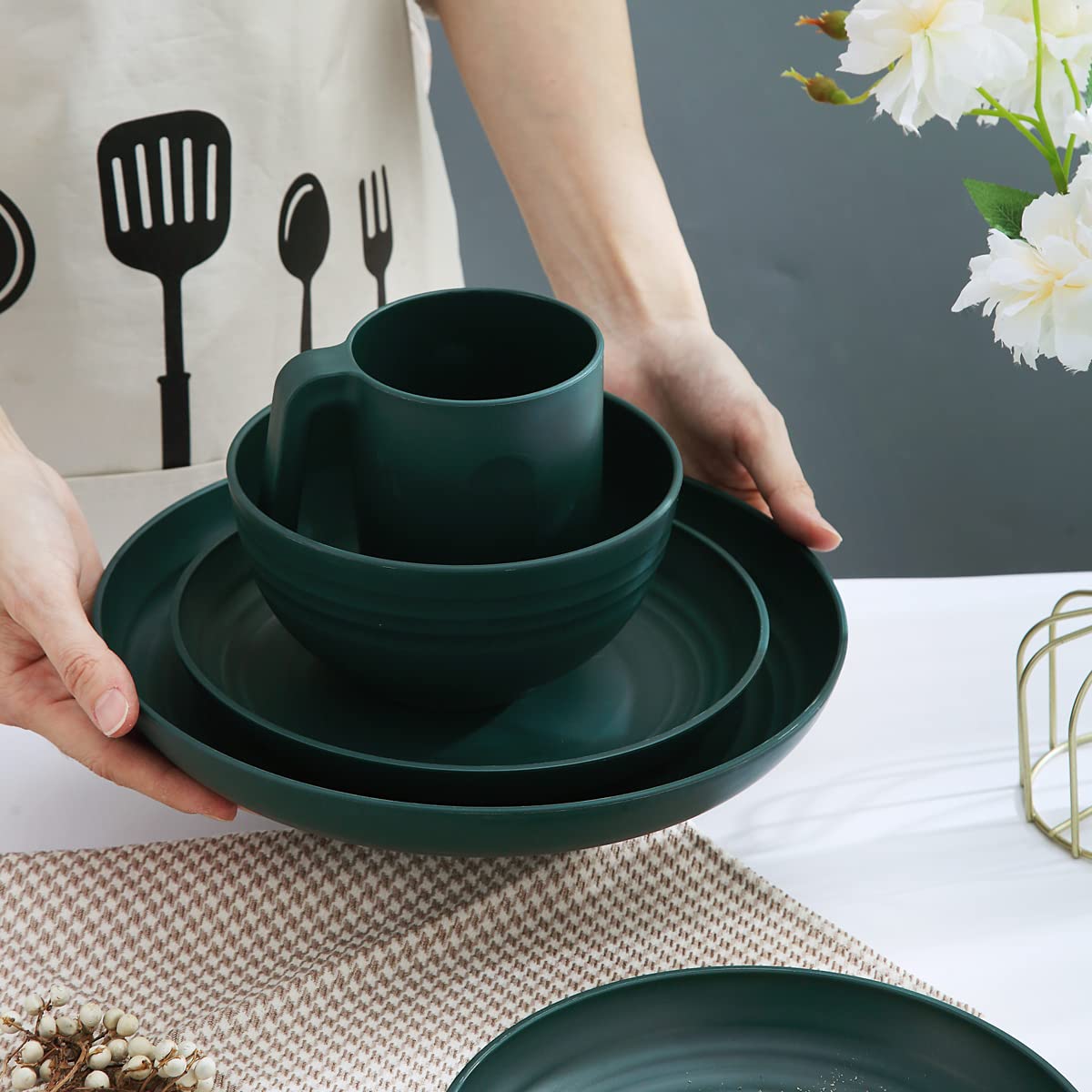 Kyraton 16-Piece Unbreakable Polypropylene Dinnerware Set - Shatterproof, Microwave & Dishwasher Safe BPA-Free Plates, Bowls & Cups - Perfect for Outdoor Dining, Camping, Picnics & Everyday Use (Dark Green)
