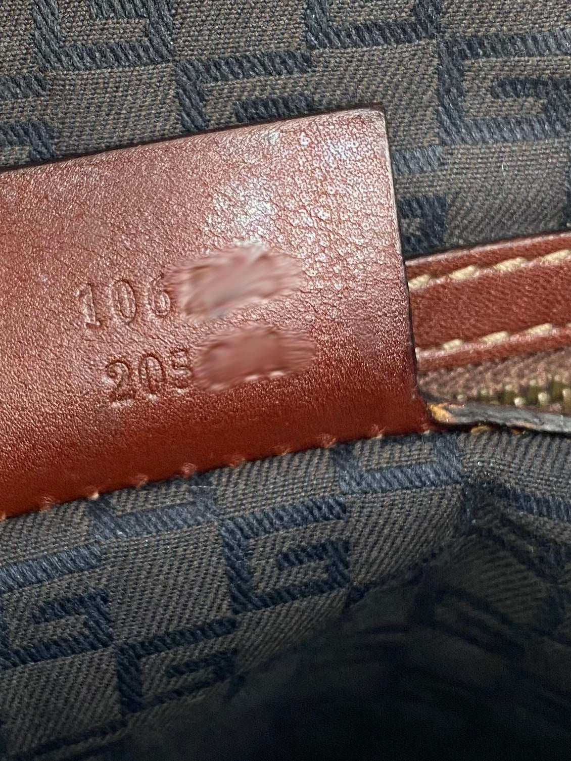 Authentic Gucci Vintage Burgundy Hobo Bag - Luxury Leather Shoulder Purse for Women, Perfect for Casual Outings, Travel & Everyday Use