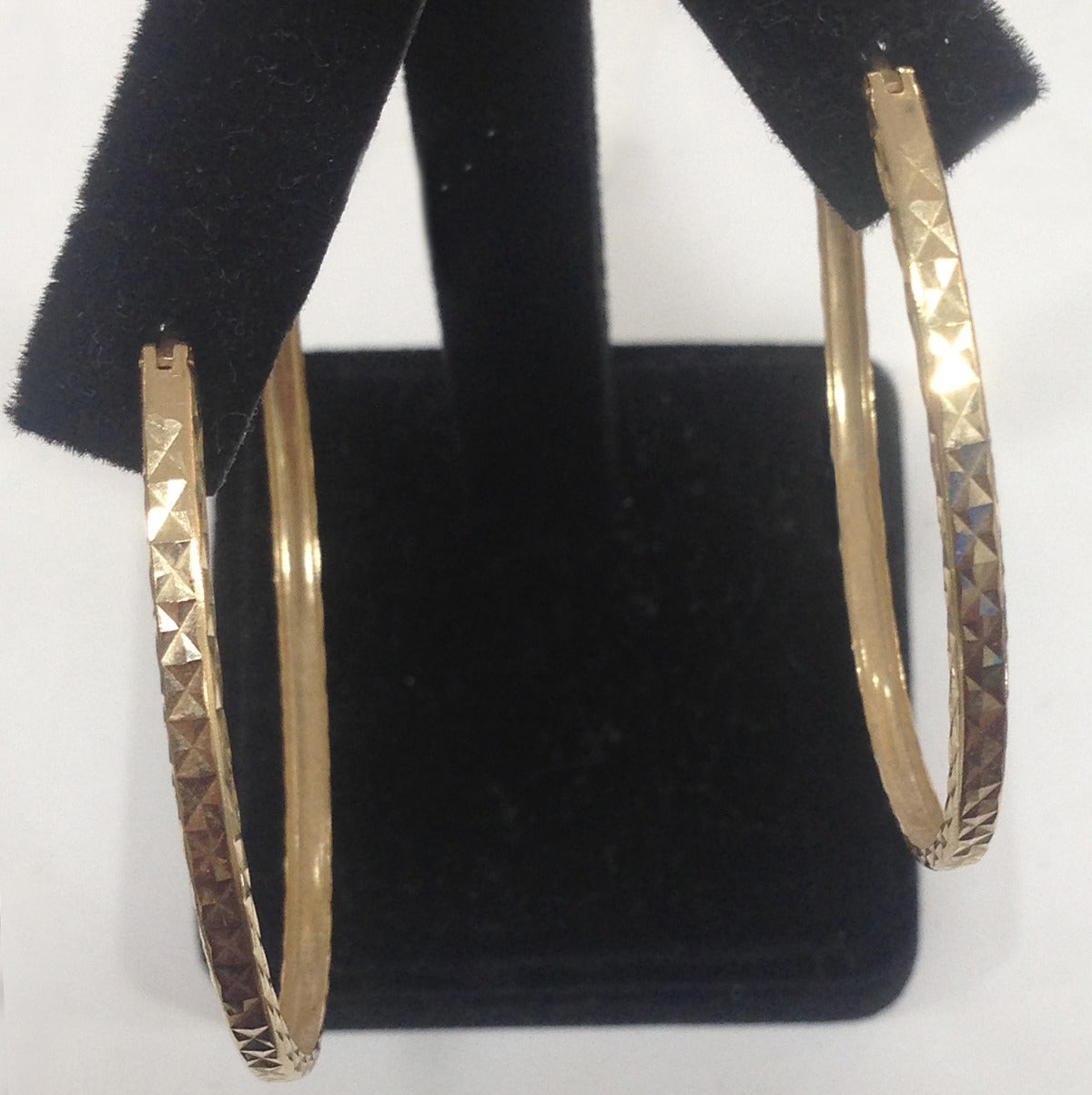 14K Gold Hoop Earrings for Women - Classic Circle Huggie Earrings for Everyday Wear | Perfect for Work, Parties & Gifting