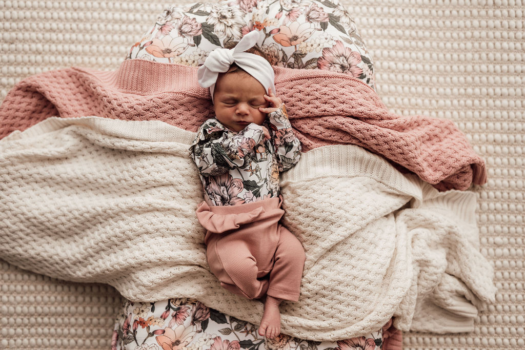 Organic Cotton Long Sleeve Baby Bodysuit - Snuggle Hunny Soft & Comfortable Infant Onesie - Perfect for Playtime, Family Photos & Everyday Wear