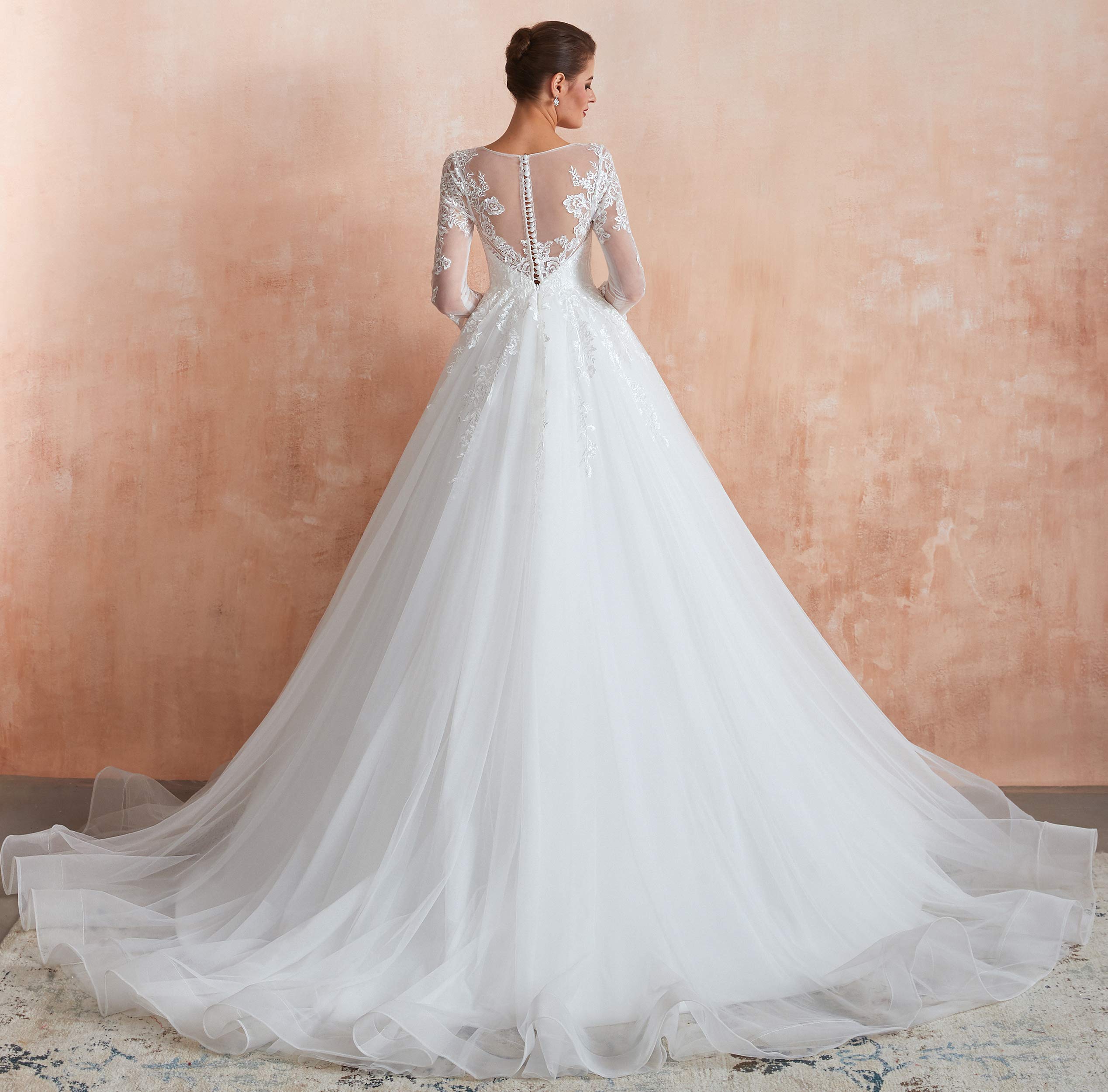 Elegant Women's Long Sleeve A-Line Applique Tulle Wedding Ball Gown - Perfect for Bridal Ceremony, Formal Events & Evening Galas