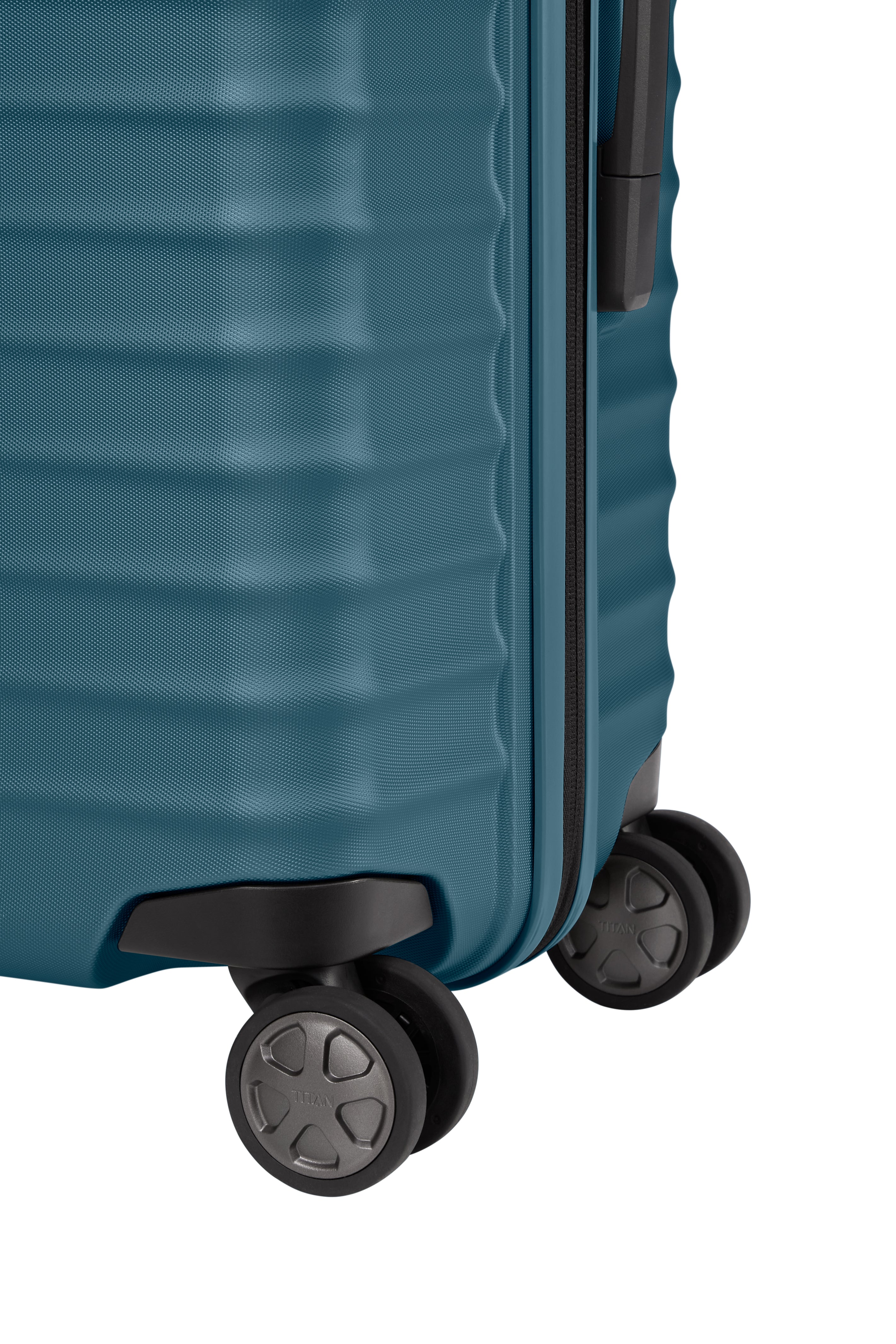 Titan LITRON Trolley M Medium Luggage - Lightweight Expandable Carry-On Suitcase for Travel, Business Trips & Weekend Getaways | Durable Spinner Wheels & TSA Lock