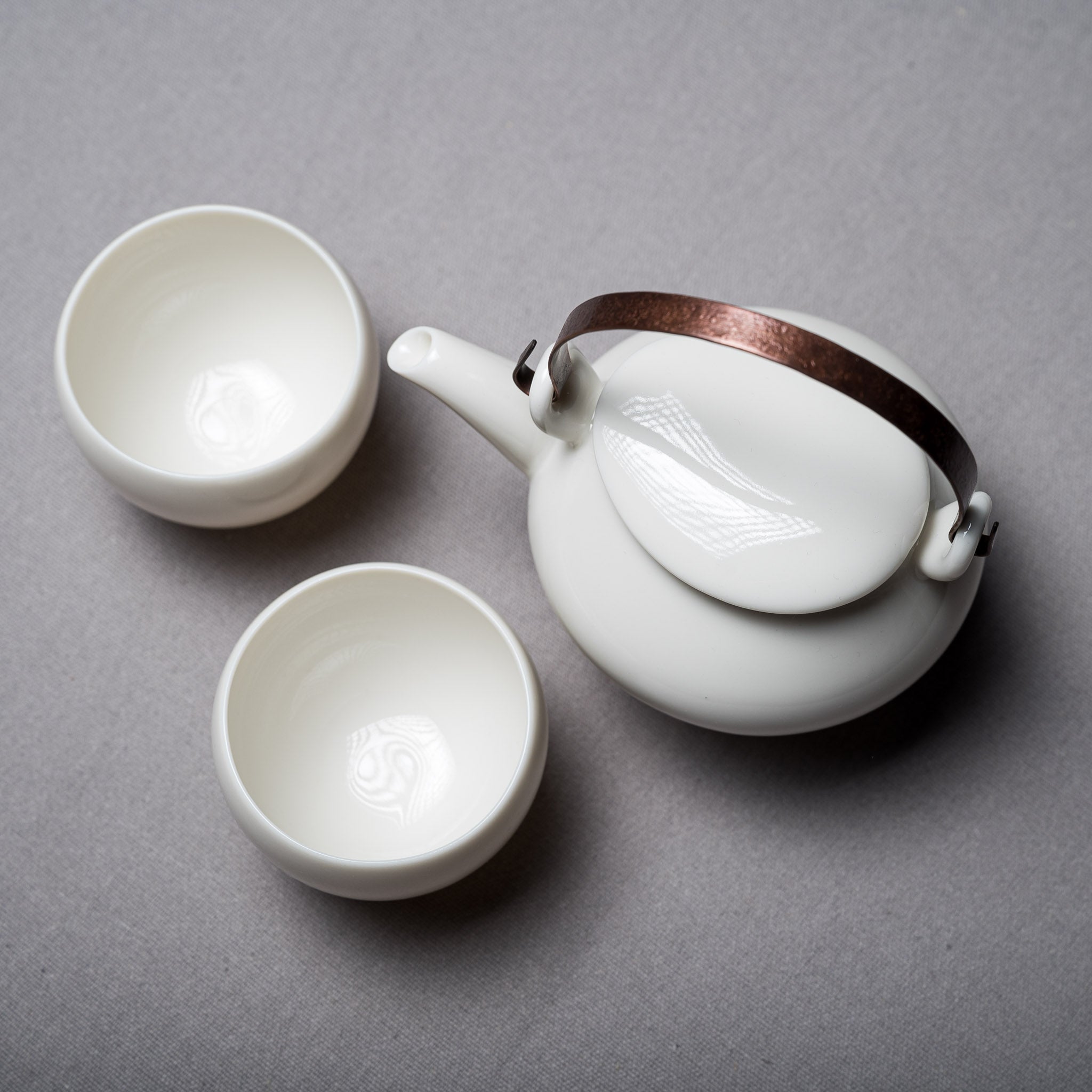 Premium Sou Sou Teapot Set with 2 Cups - Japanese Ceramic Tea Pot for Green Tea & Herbal Infusions - Perfect for Home Tea Ceremonies & Relaxing Afternoons
