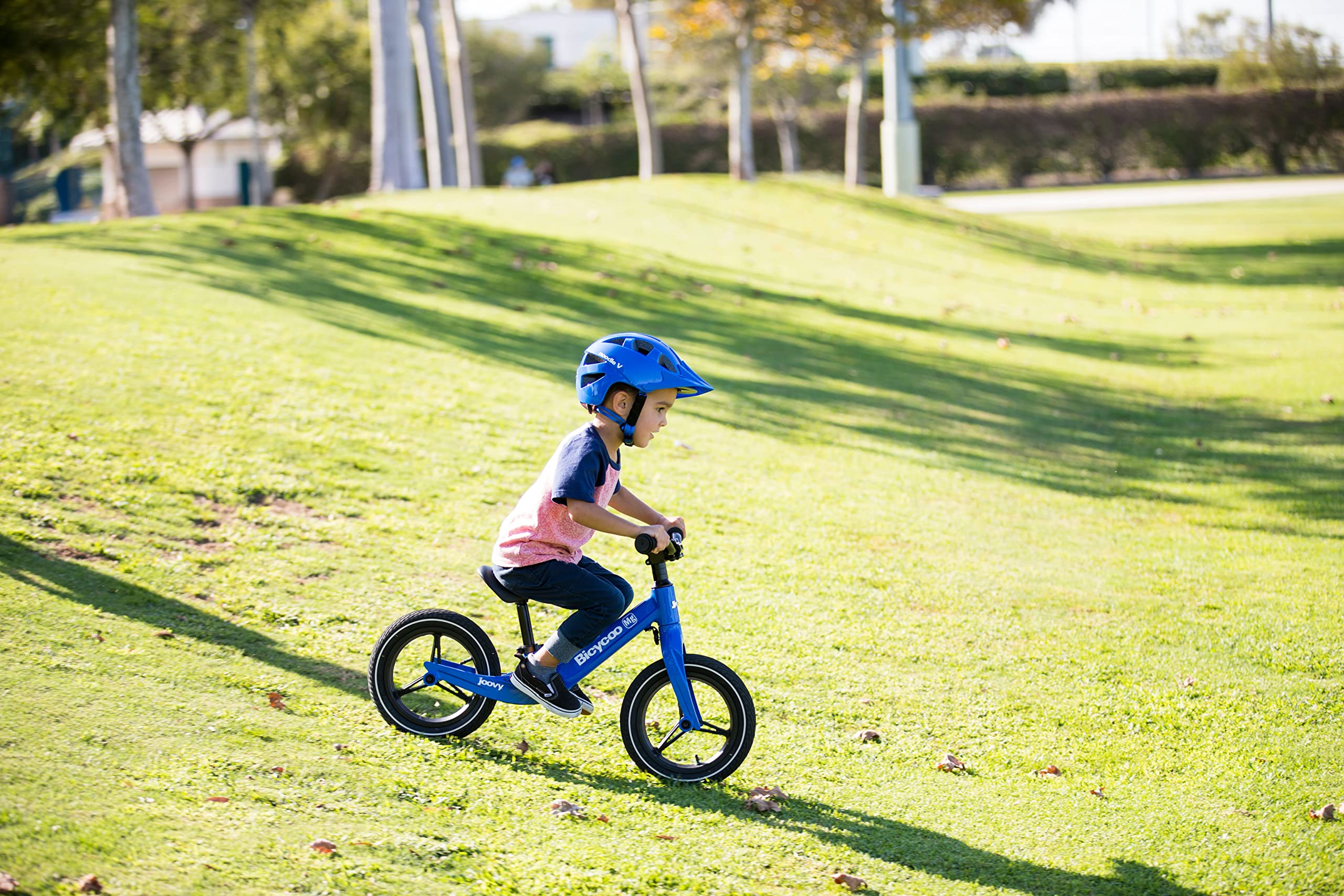 Joovy Bicycoo Mg Balance Bike for Toddlers Ages 2-5 Years | Blue No-Pedal Training Bike | First Bike for Kids Learning to Ride | Perfect for Backyard, Park & Sidewalk Riding