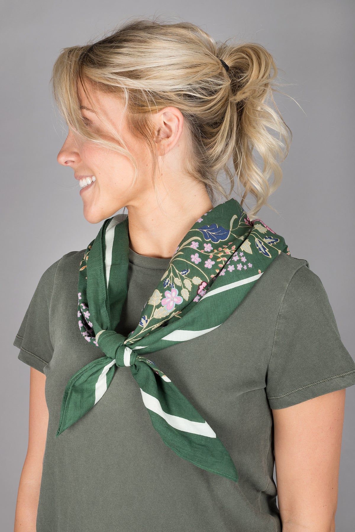 Premium Cotton Bandana - Oversized Soft & Breathable Fashion Scarf for Women & Men - Perfect for Outdoor Activities, Sports, and Everyday Style