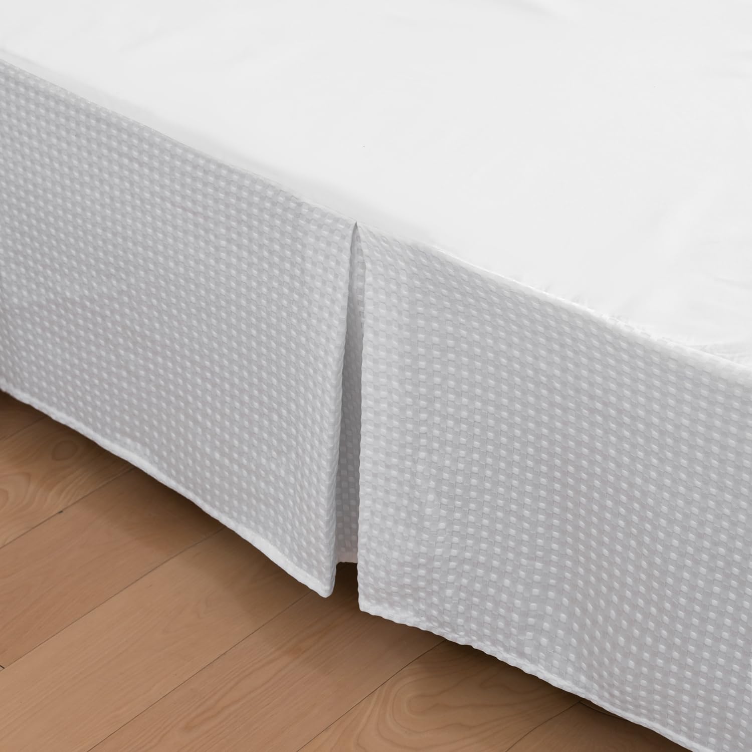 Twin Bed Skirt 14 Inch Drop - Split Corner Pleated Waffle Weave Bed Skirt | Tailored Dust Ruffle with Easy Fit | Machine Washable White Bedding Accessory | Perfect for Guest Rooms, Dorms & Kids' Bedrooms