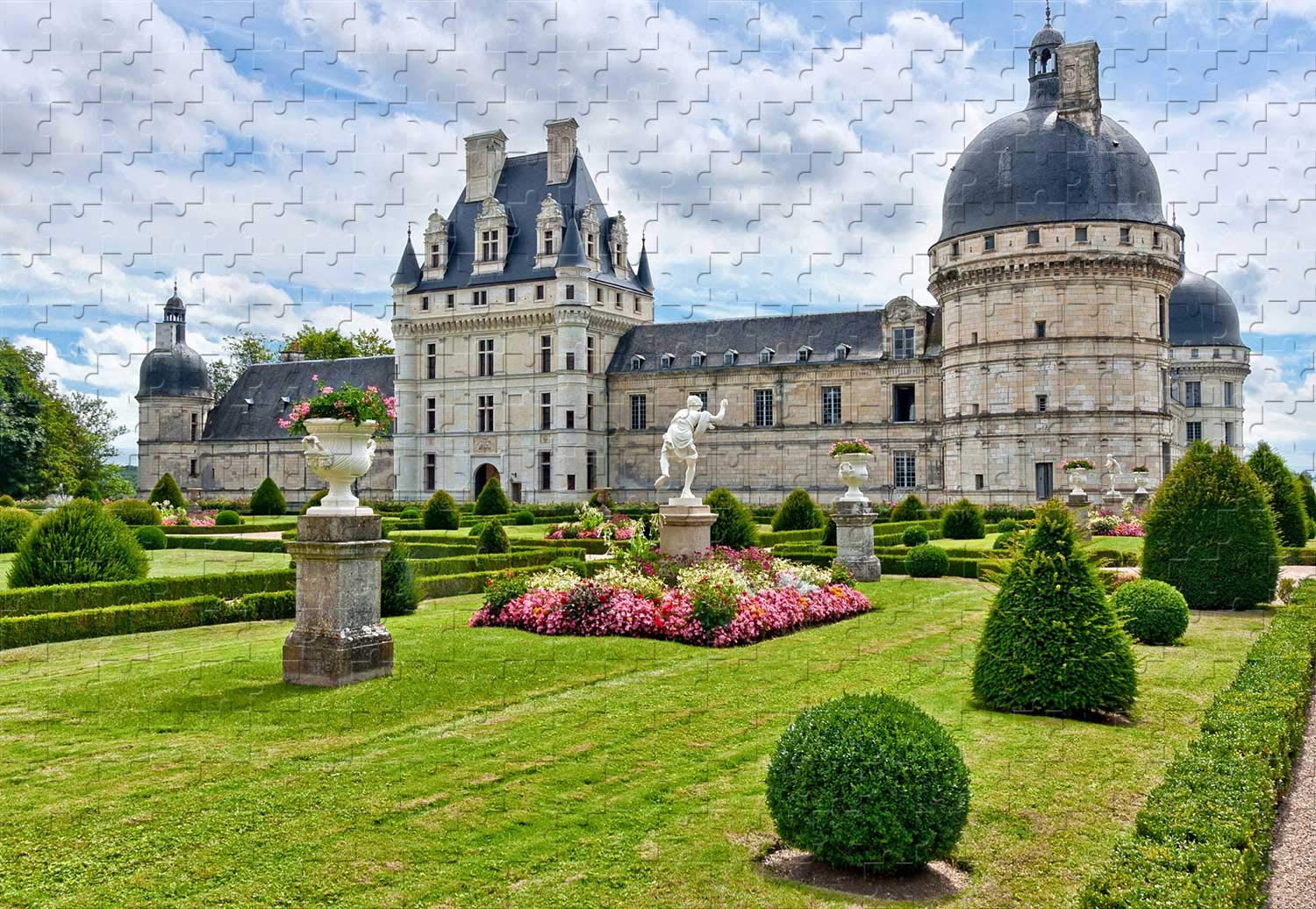 500-Piece Castle Courtyard Wooden Jigsaw Puzzle - 20.6 x 15.1 Inches - Perfect for Family Game Night & Stress Relief