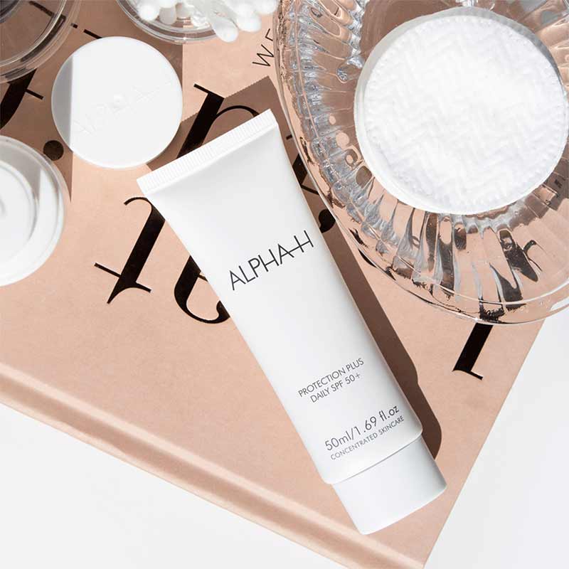Alpha H Protection Plus Daily Moisturiser SPF 50+ with Pomegranate Seed Oil - Hydrating Face Cream for Dry Skin, Anti-Aging & Sun Protection - Perfect for Daily Skincare Routine & Outdoor Activities