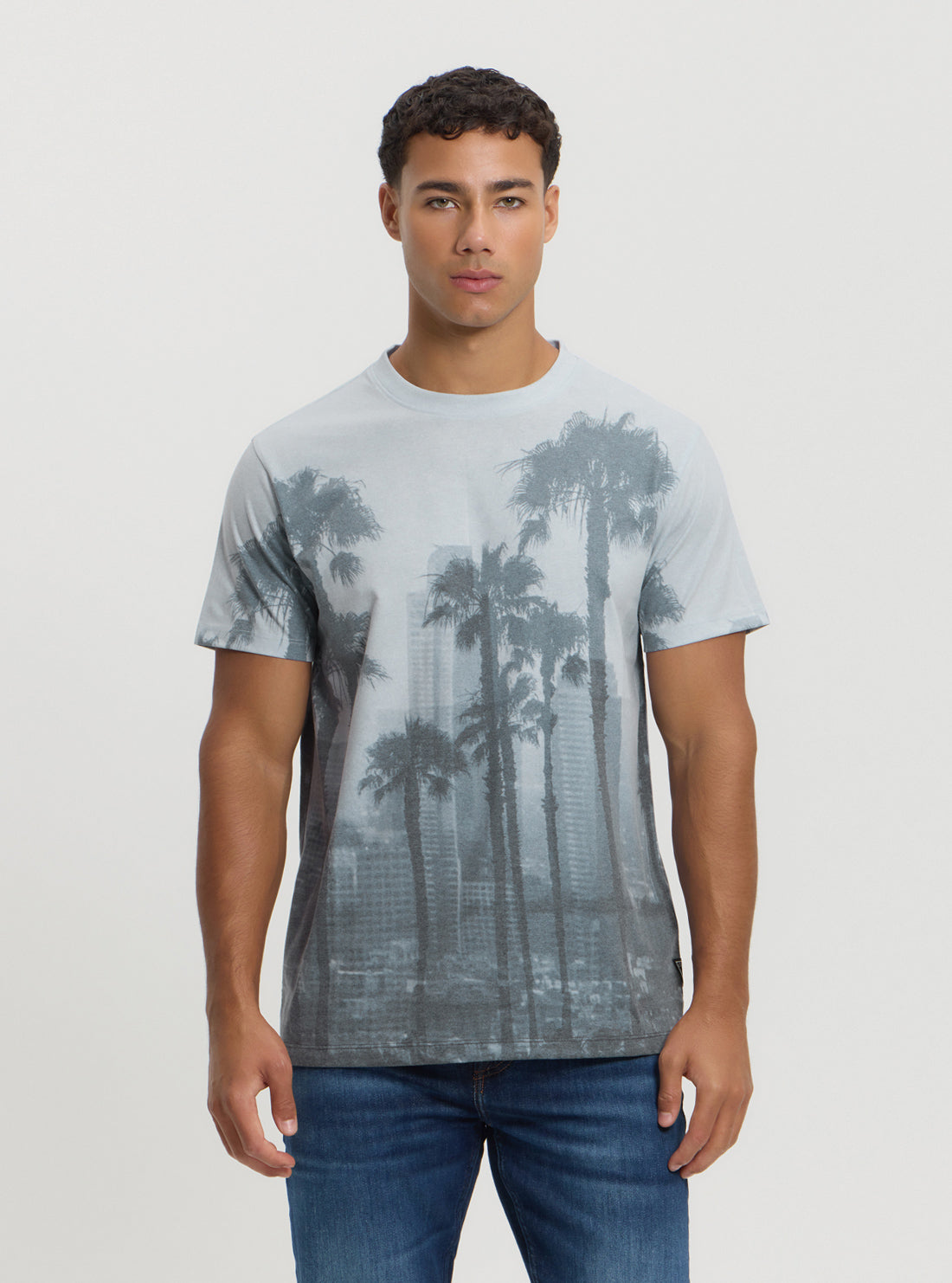 Stylish Grey Palm Print T-Shirt for Men & Women - Comfortable Casual Wear for Beach, Vacation, and Summer Outfits
