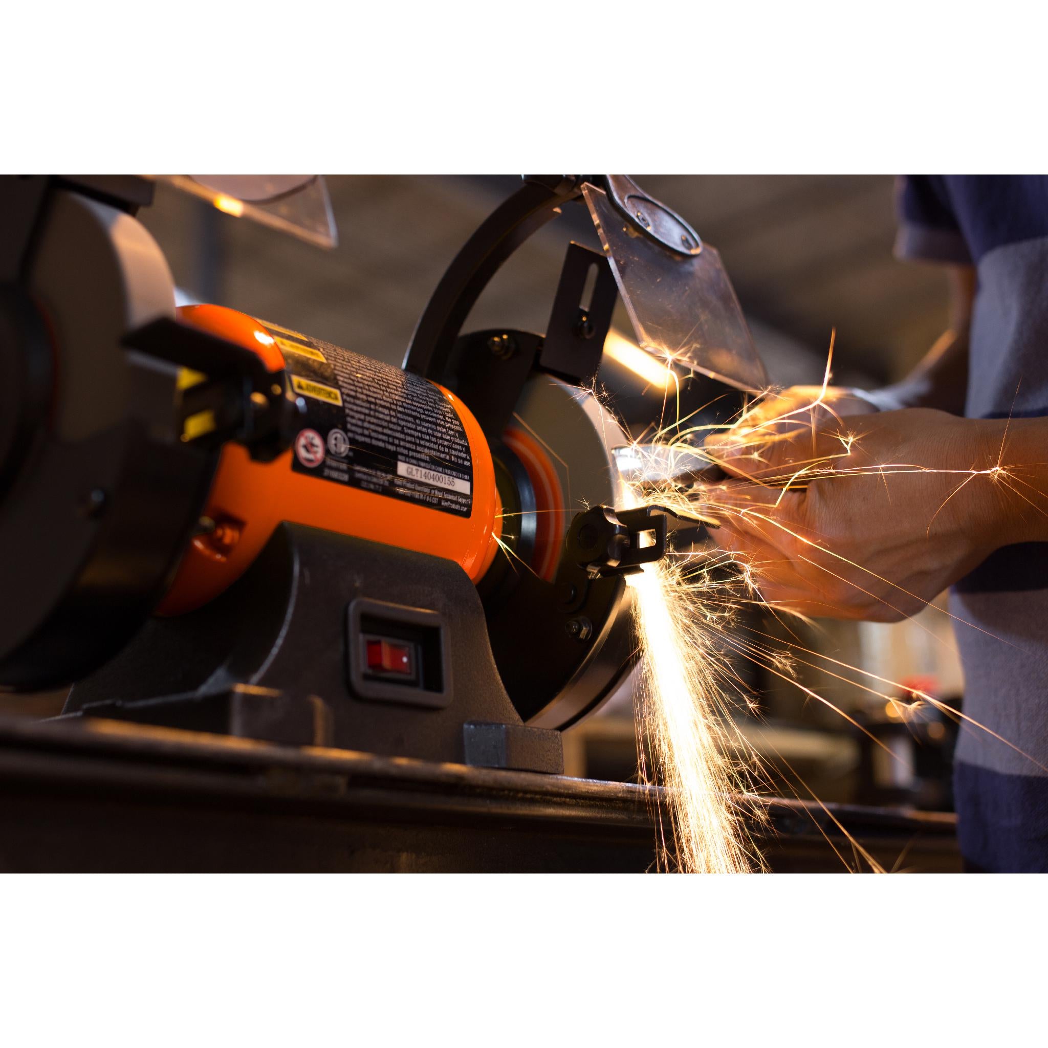 WEN BG4276 2.1 Amp 6 Inch Single Speed Bench Grinder with Flexible Work Light - Heavy Duty Metal Grinding & Sharpening Tool for Workshop, Garage & DIY Projects