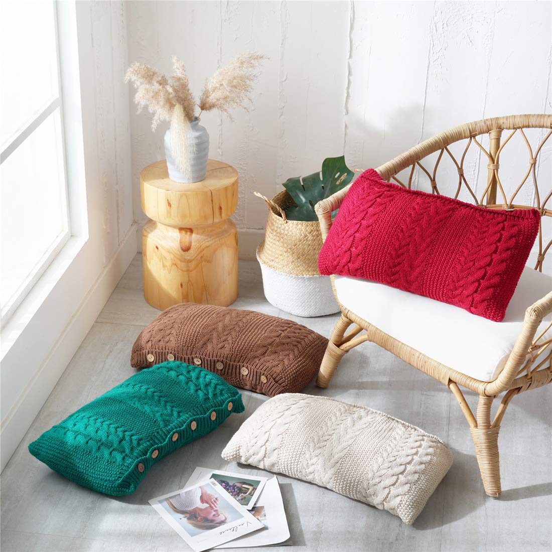 Vctops Decorative Lumbar Knitted Throw Pillow Cover with Insert - Soft Button Closure Cozy Cushion for Sofa, Bed, Chair (Green, 14x26 Inches) - Perfect for Living Room, Bedroom & Home Decor