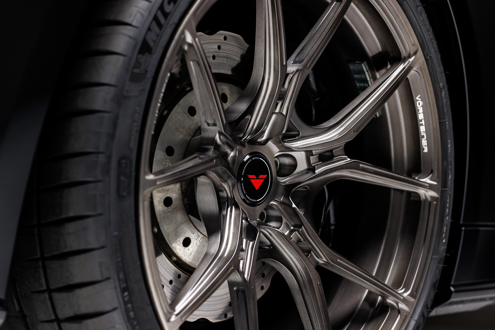 Audi R8 20 VPX 101 Liquid Smoke - High Performance Car Accessory for Racing & Car Enthusiasts - Perfect for Track Days & Auto Shows