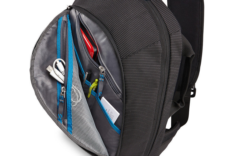 Thule Crossover 17L Sling Backpack - Lightweight Water-Resistant Crossbody Bag for Travel, Hiking & Everyday Use - Perfect for Commuters, Photographers & Outdoor Adventures