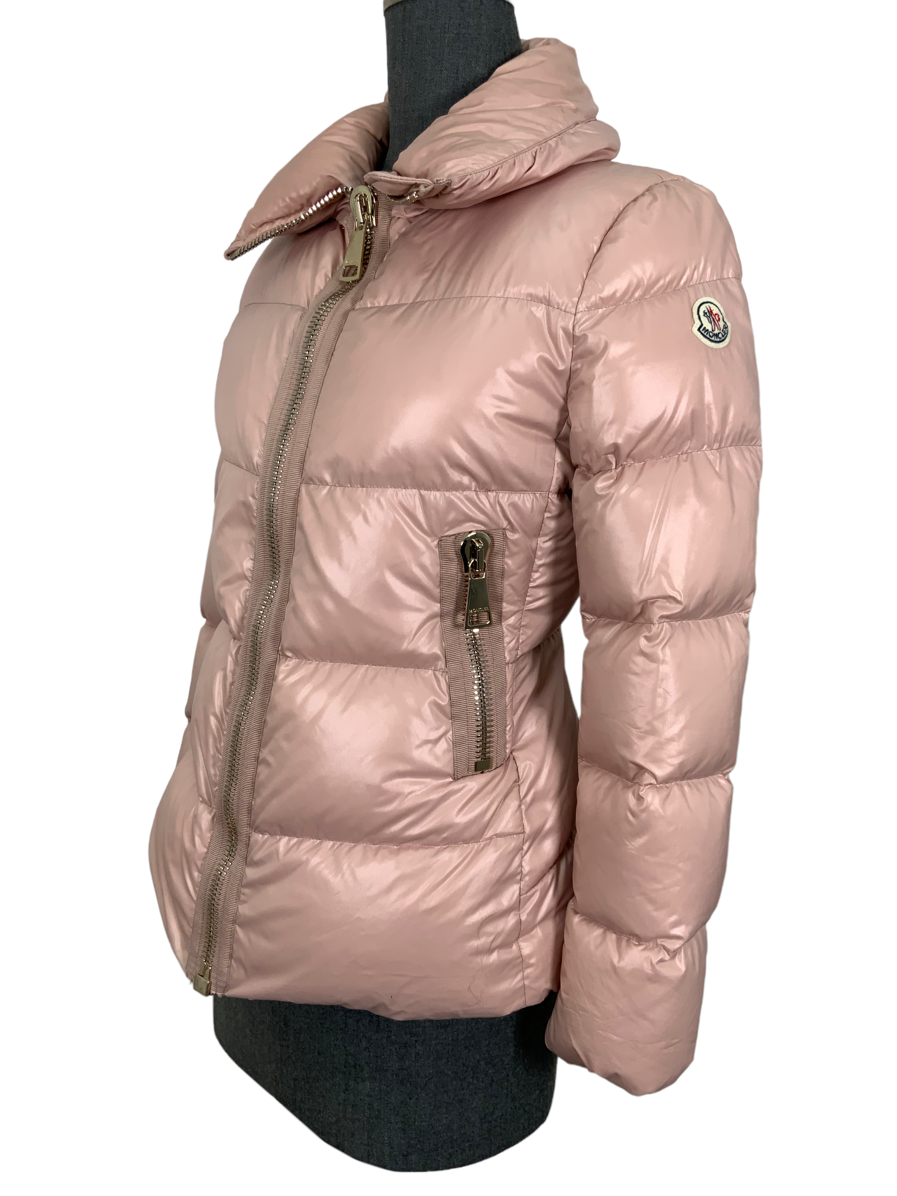 MONCLER Quilted Down Puffer Jacket for Women - Lightweight Winter Coat with Hood, Waterproof & Windproof - Perfect for Skiing, Snowboarding & Cold Weather Activities (Size S)
