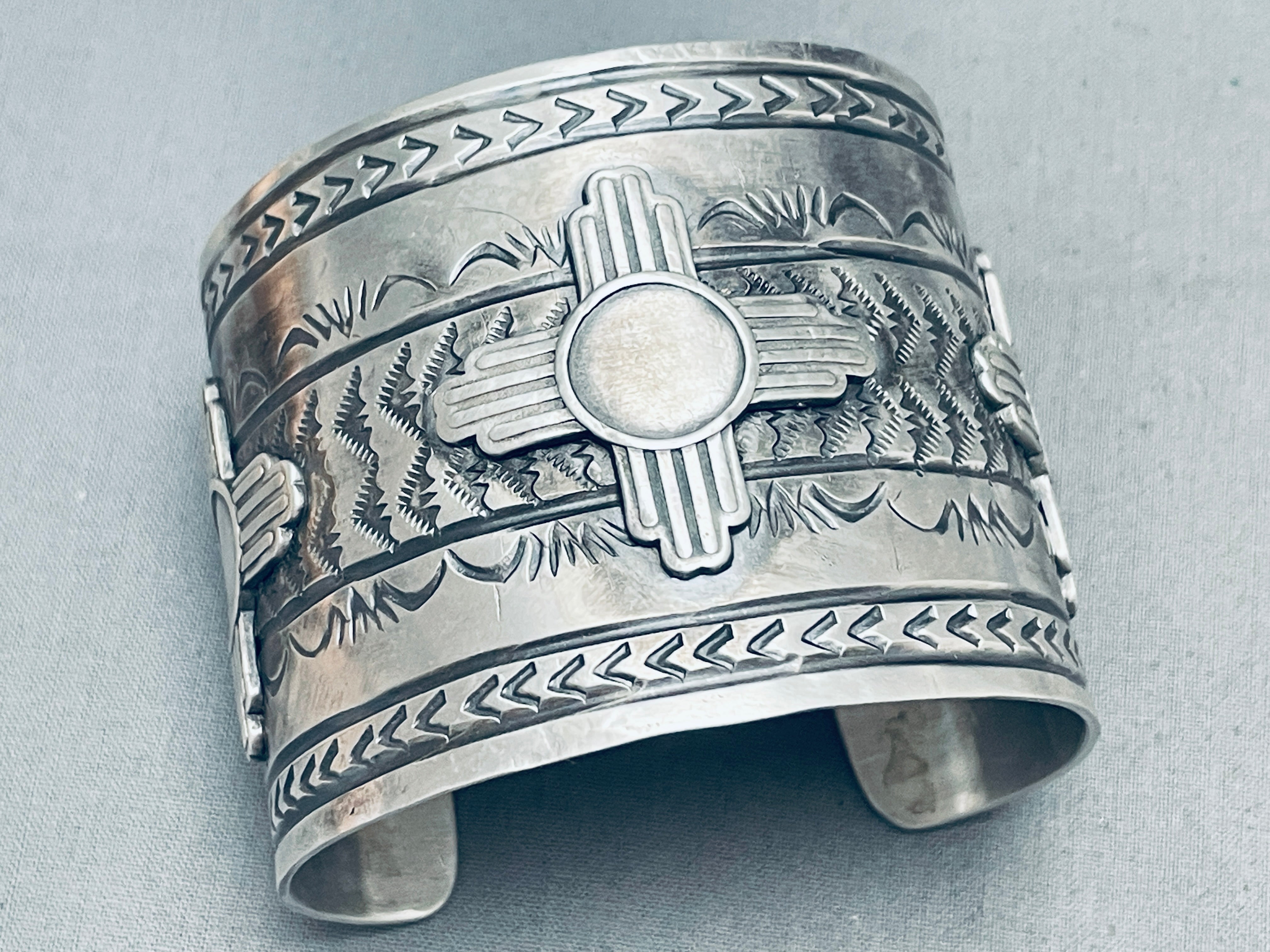 122 Grams Zia Symbolic Native American Navajo Sterling Silver Bracelet - Handmade Southwest Jewelry for Women, Men - Perfect for Boho Fashion, Spiritual Gifts & Cultural Events
