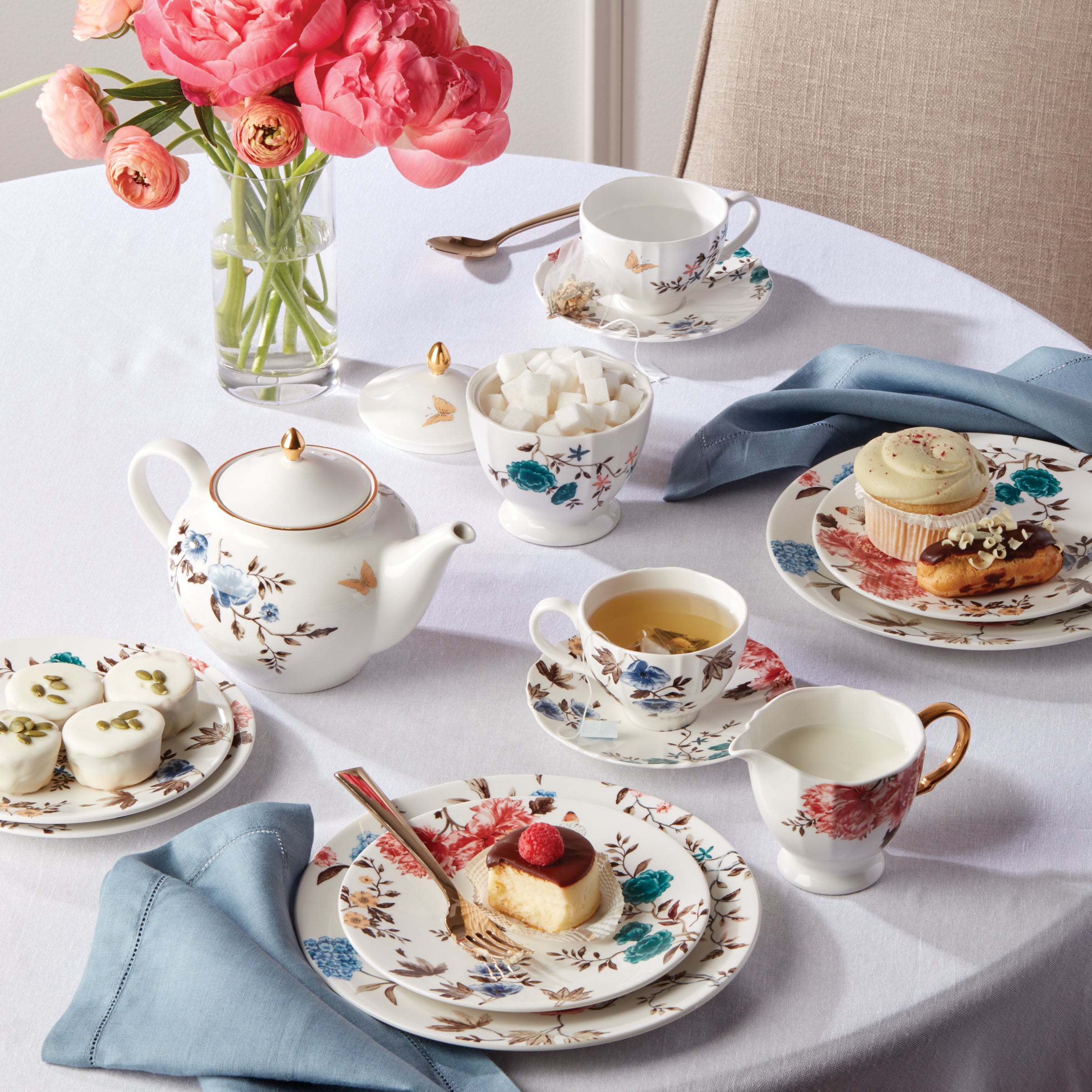 Sprig & Vine White Ceramic Teapot - Elegant and Durable for Tea Lovers - Perfect for Home, Office, and Gift Giving
